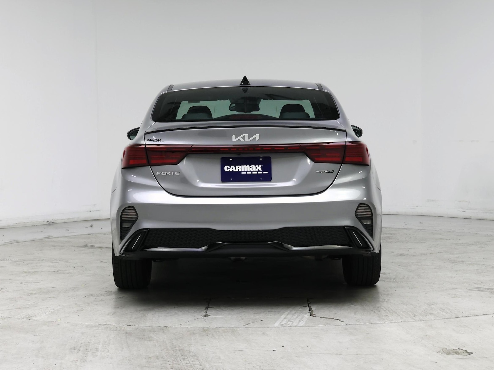 2024 Kia Forte GT-Line - Photo 7