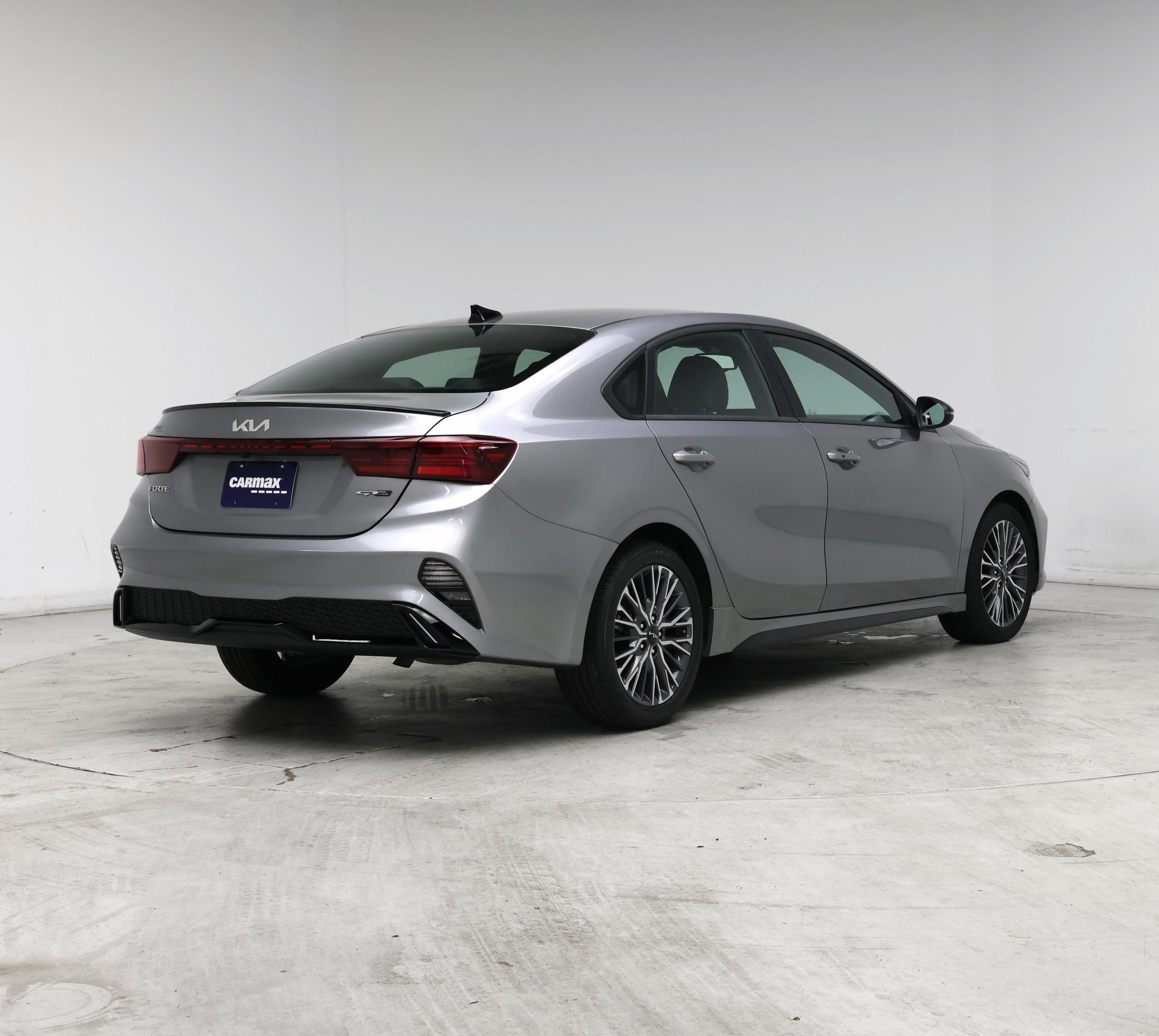 Thumbnail: 2024 Kia Forte - 8
