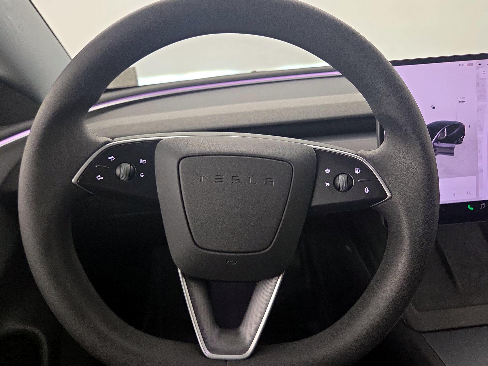Thumbnail: 2025 Tesla Model 3 - 10