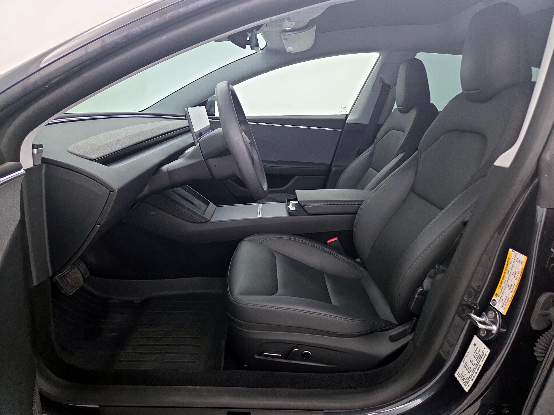 Thumbnail: 2025 Tesla Model 3 - 11