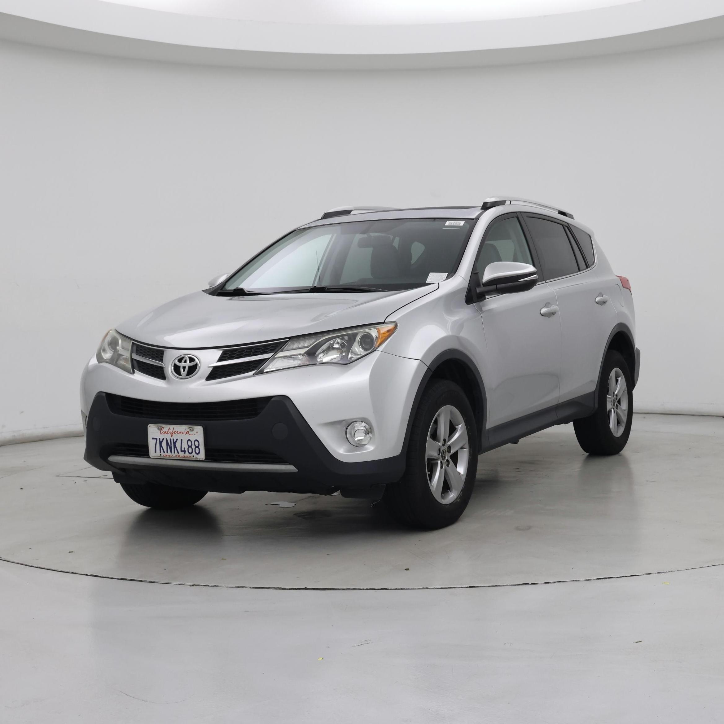 Thumbnail: 2015 Toyota RAV4 - 4
