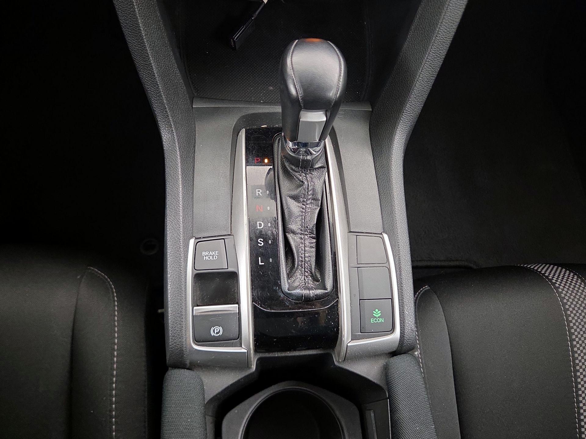 Thumbnail: 2019 Honda Civic - 17