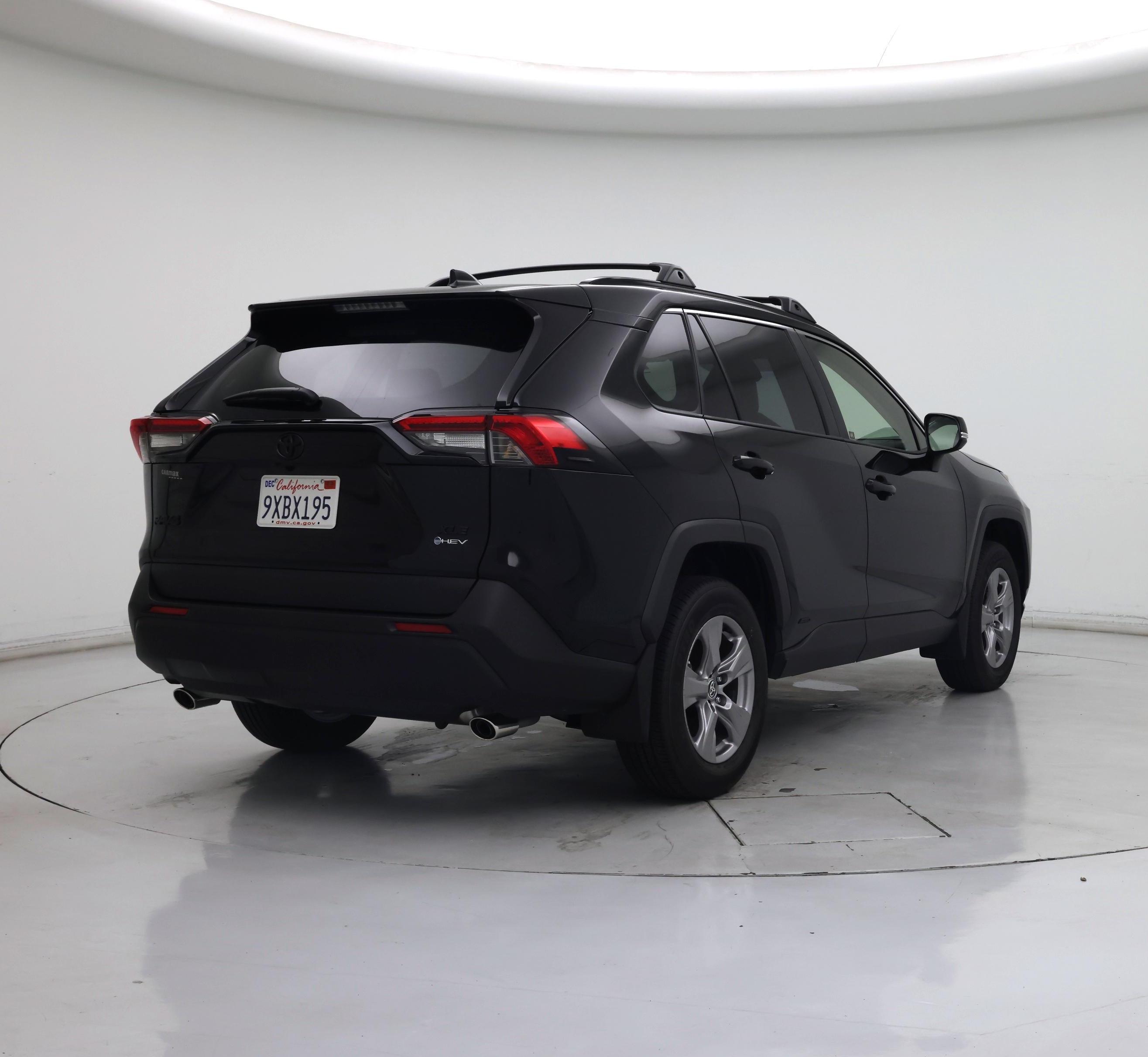 Thumbnail: 2025 Toyota RAV4 - 8