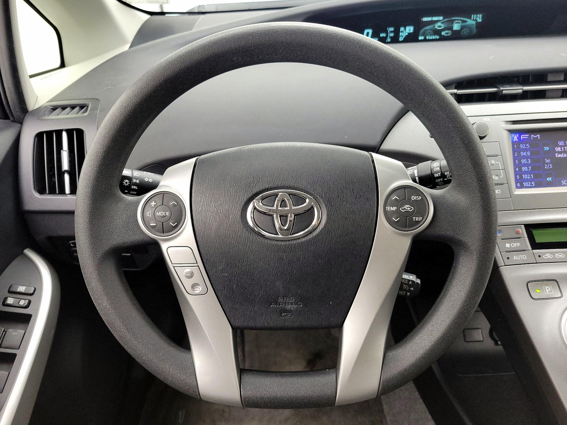Thumbnail: 2015 Toyota Prius - 10