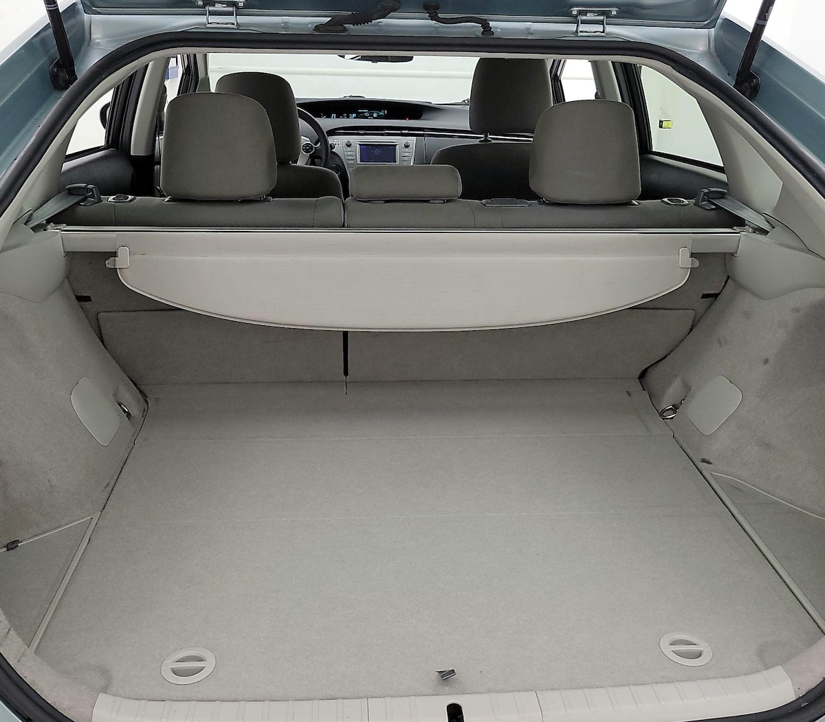 Trunk/Cargo (Seats Up)