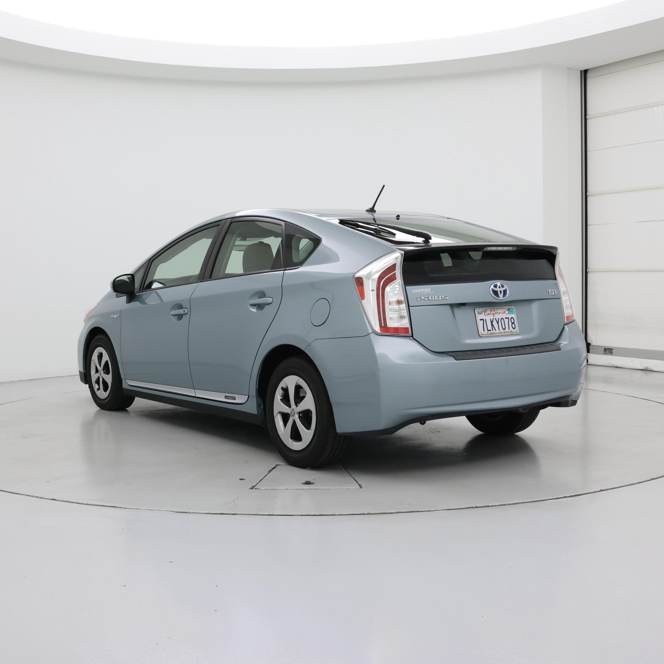 Thumbnail: 2015 Toyota Prius - 2