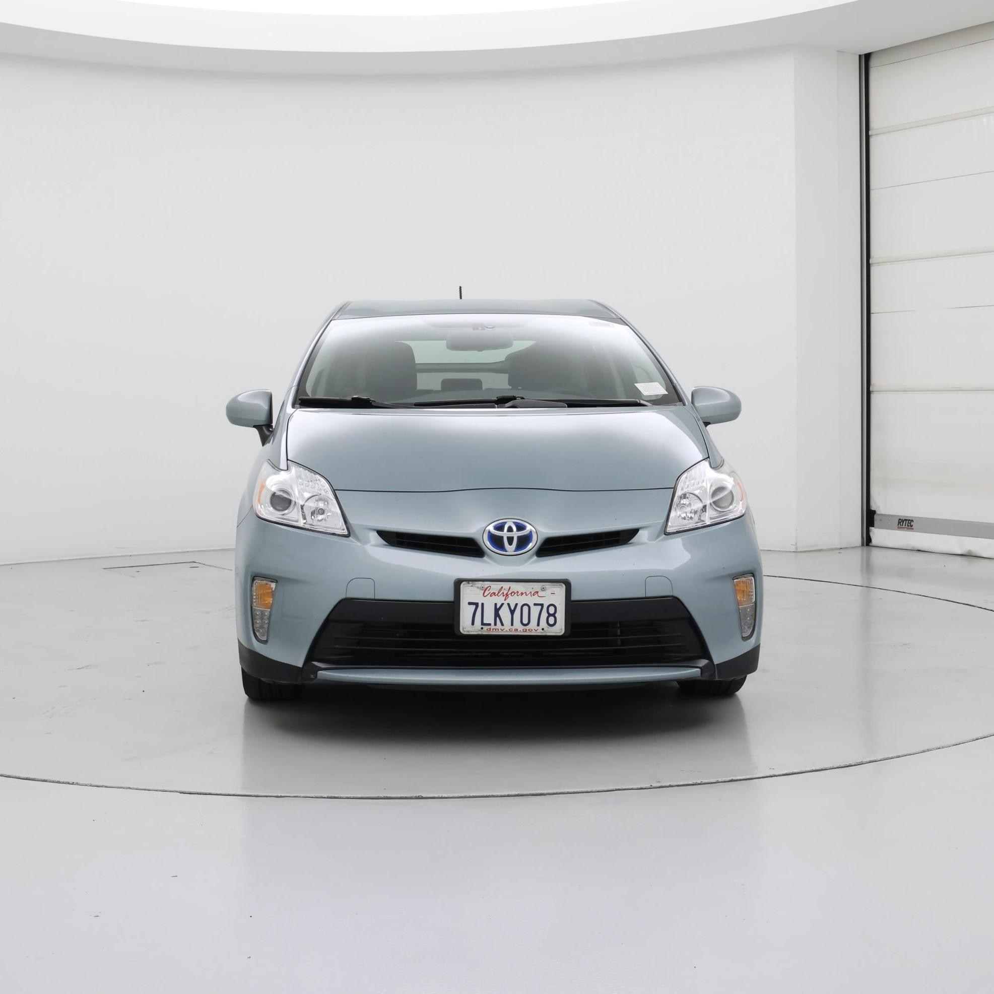 Thumbnail: 2015 Toyota Prius - 5