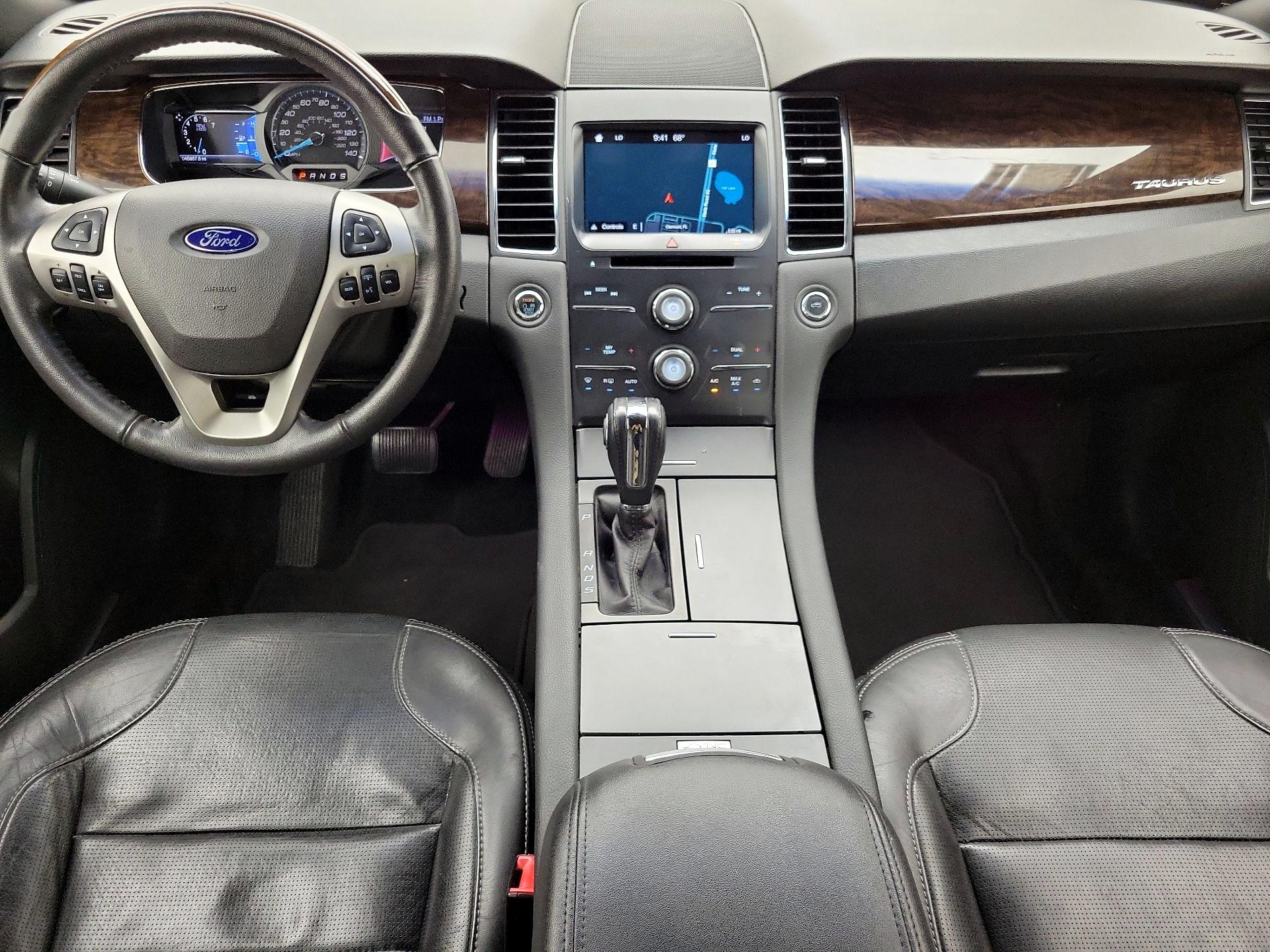 Thumbnail: 2016 Ford Taurus - 9