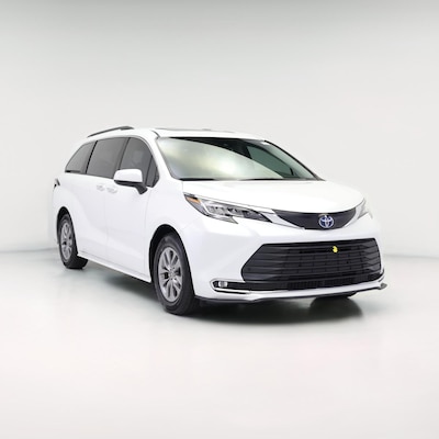 2023 Toyota Sienna Hybrid XLE