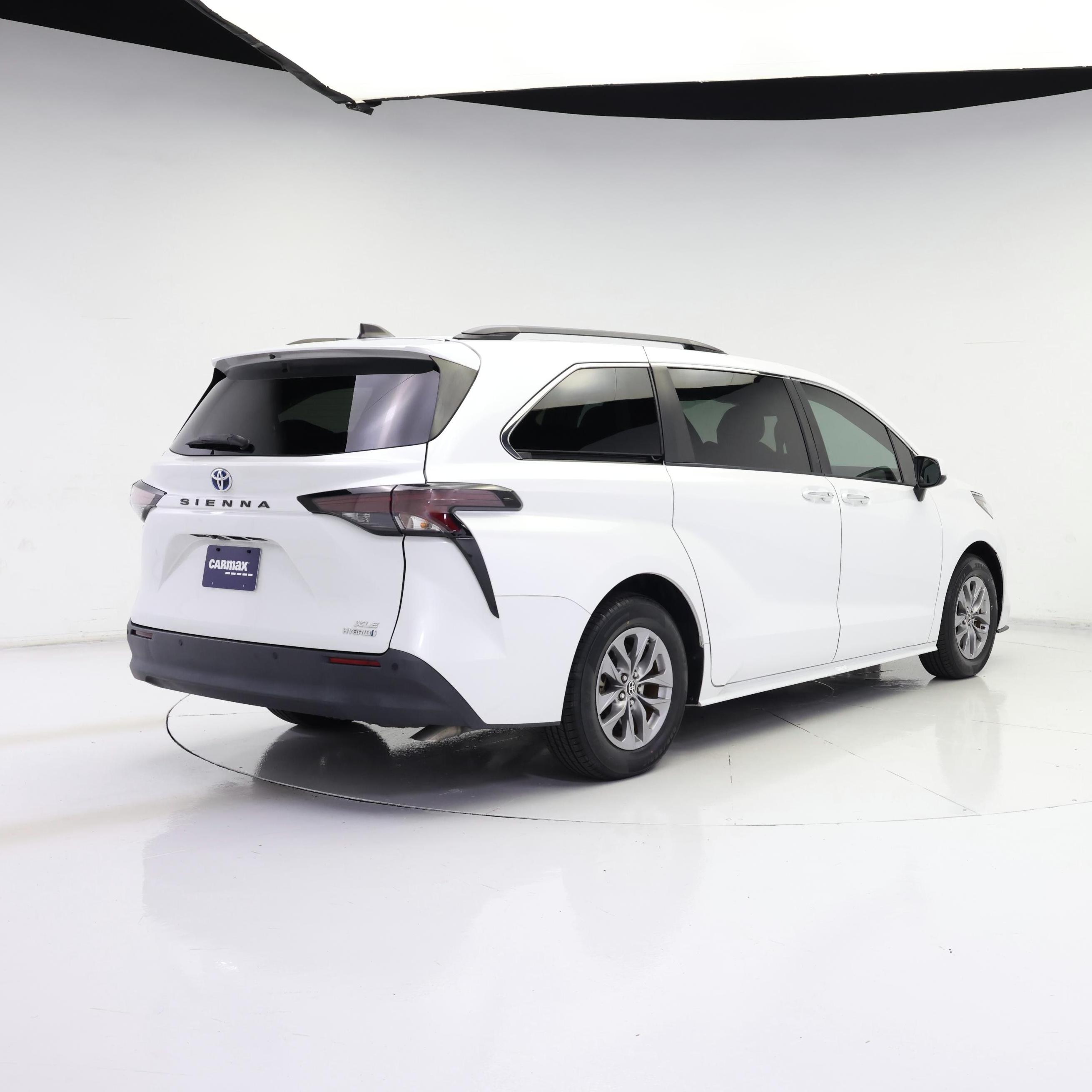 Thumbnail: 2023 Toyota Sienna - 8