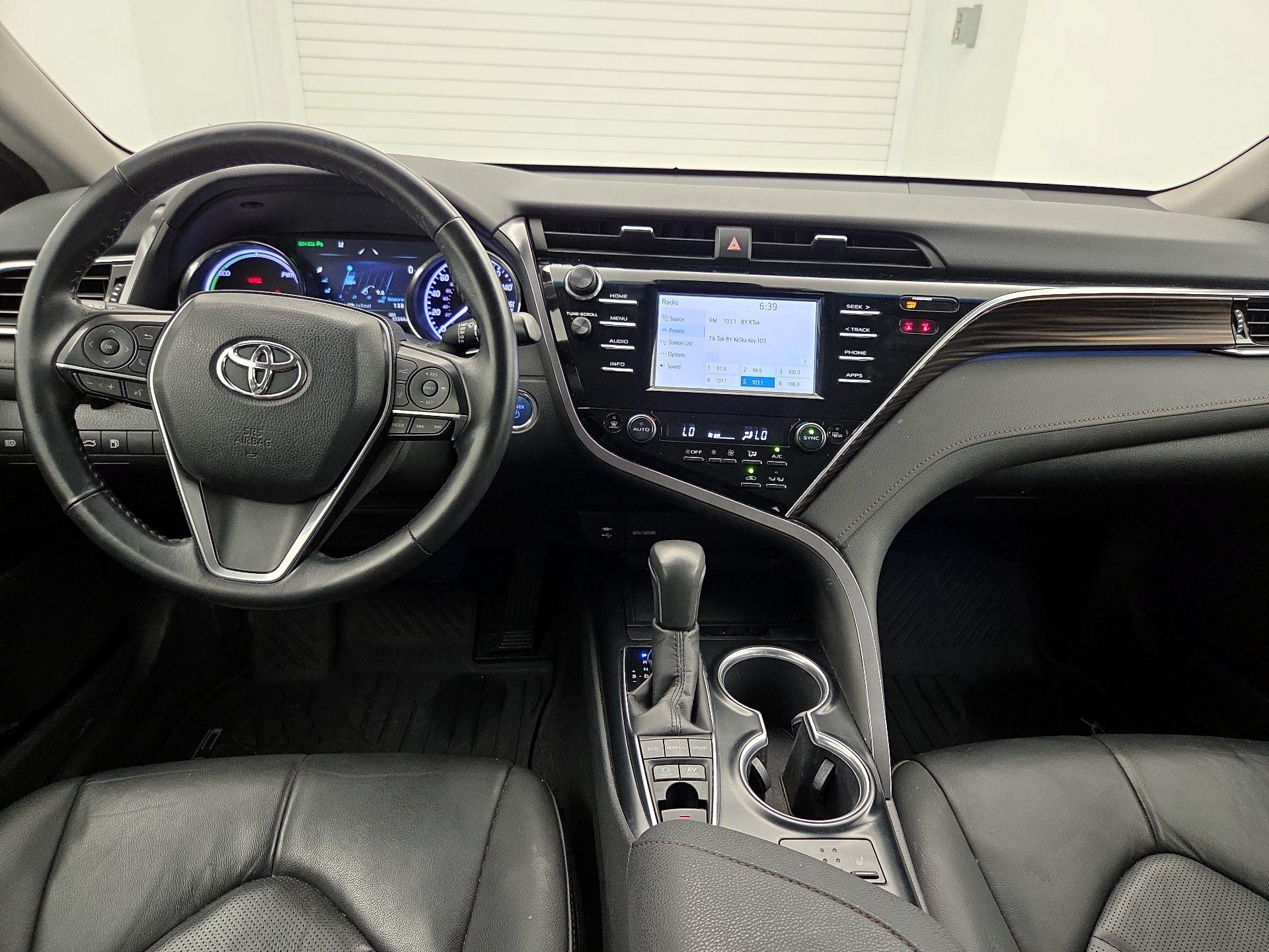 Thumbnail: 2018 Toyota Camry - 9