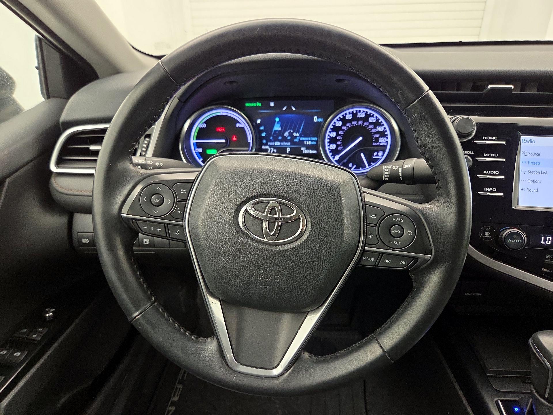 Thumbnail: 2018 Toyota Camry - 10