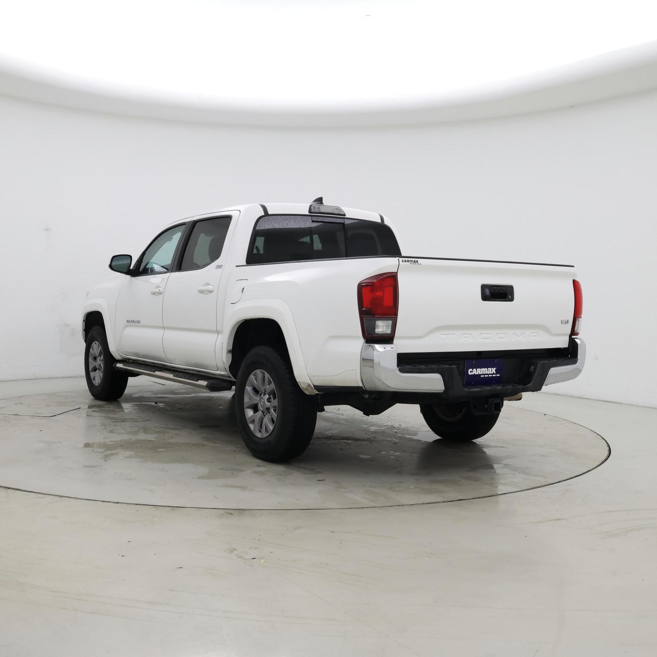 Thumbnail: 2019 Toyota Tacoma - 2