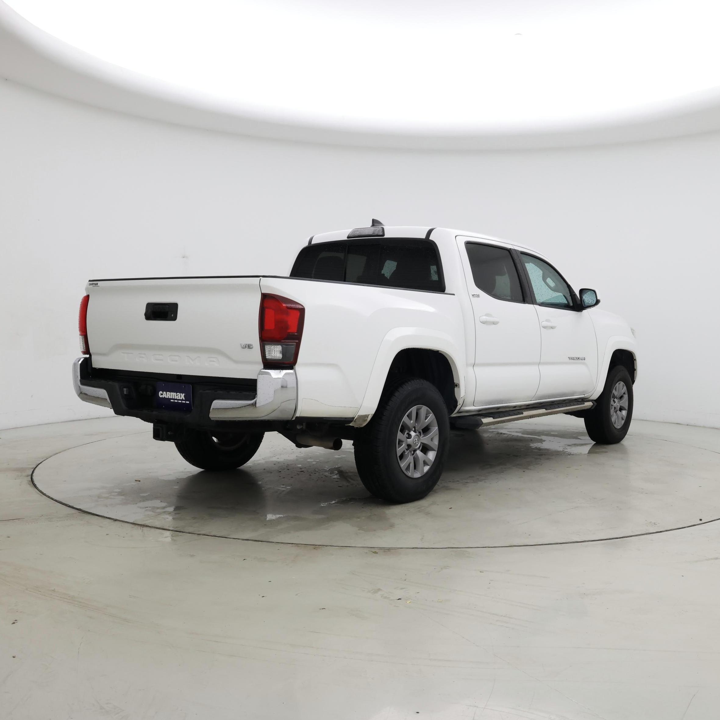 Thumbnail: 2019 Toyota Tacoma - 8