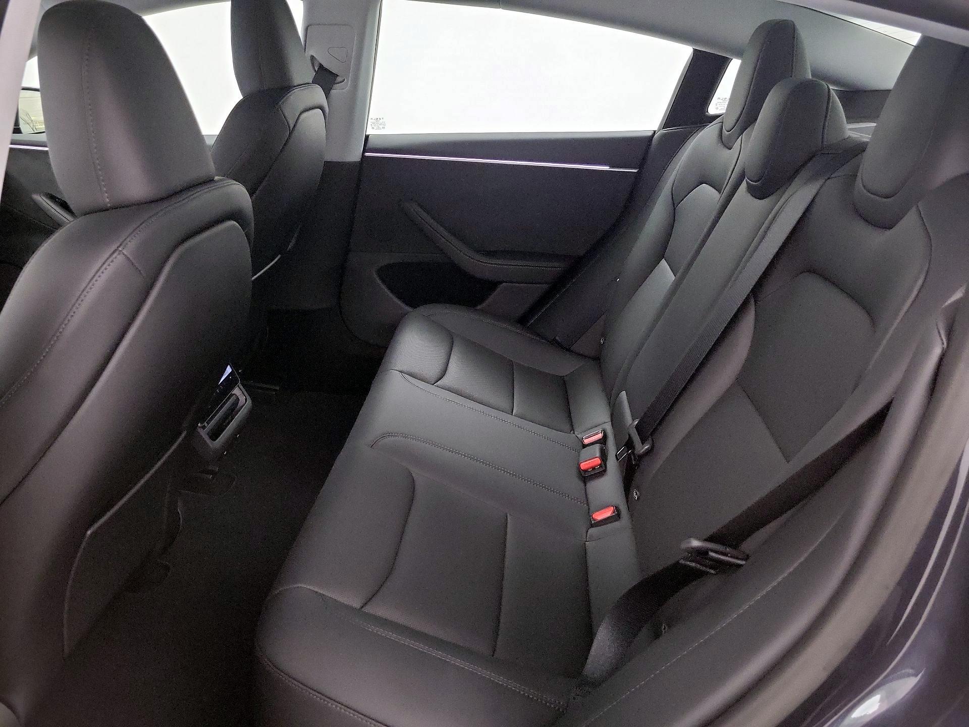 Thumbnail: 2025 Tesla Model 3 - 18