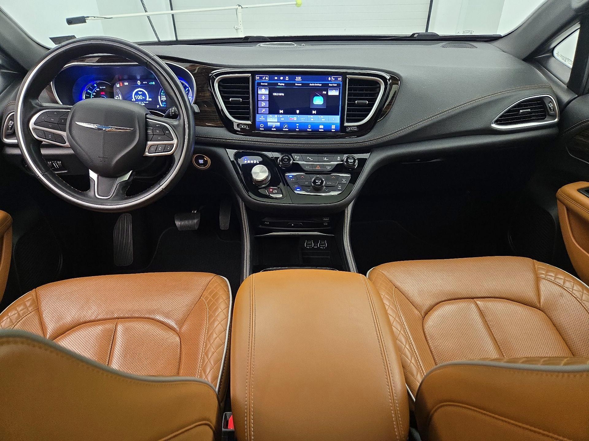 Thumbnail: 2021 Chrysler Pacifica - 9