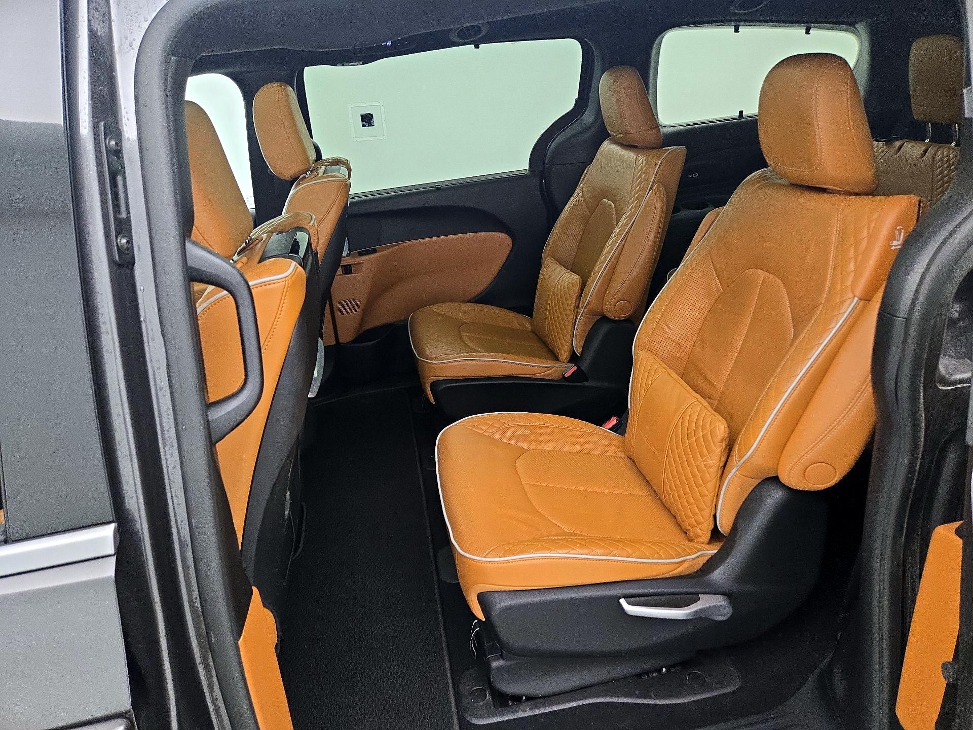Thumbnail: 2021 Chrysler Pacifica - 20