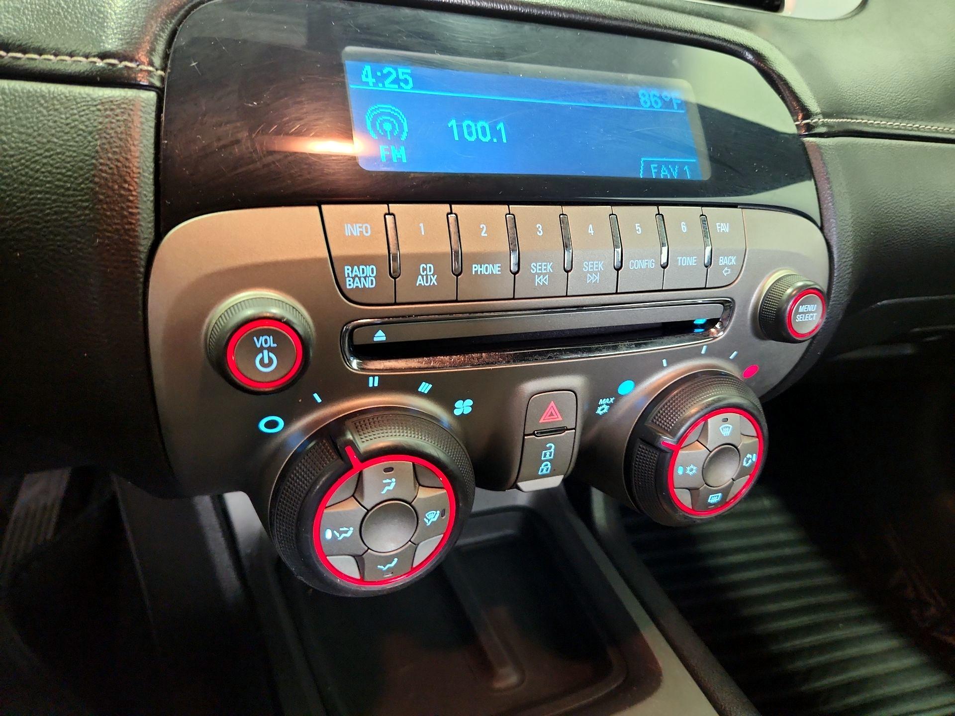 Thumbnail: 2015 Chevrolet Camaro - 14