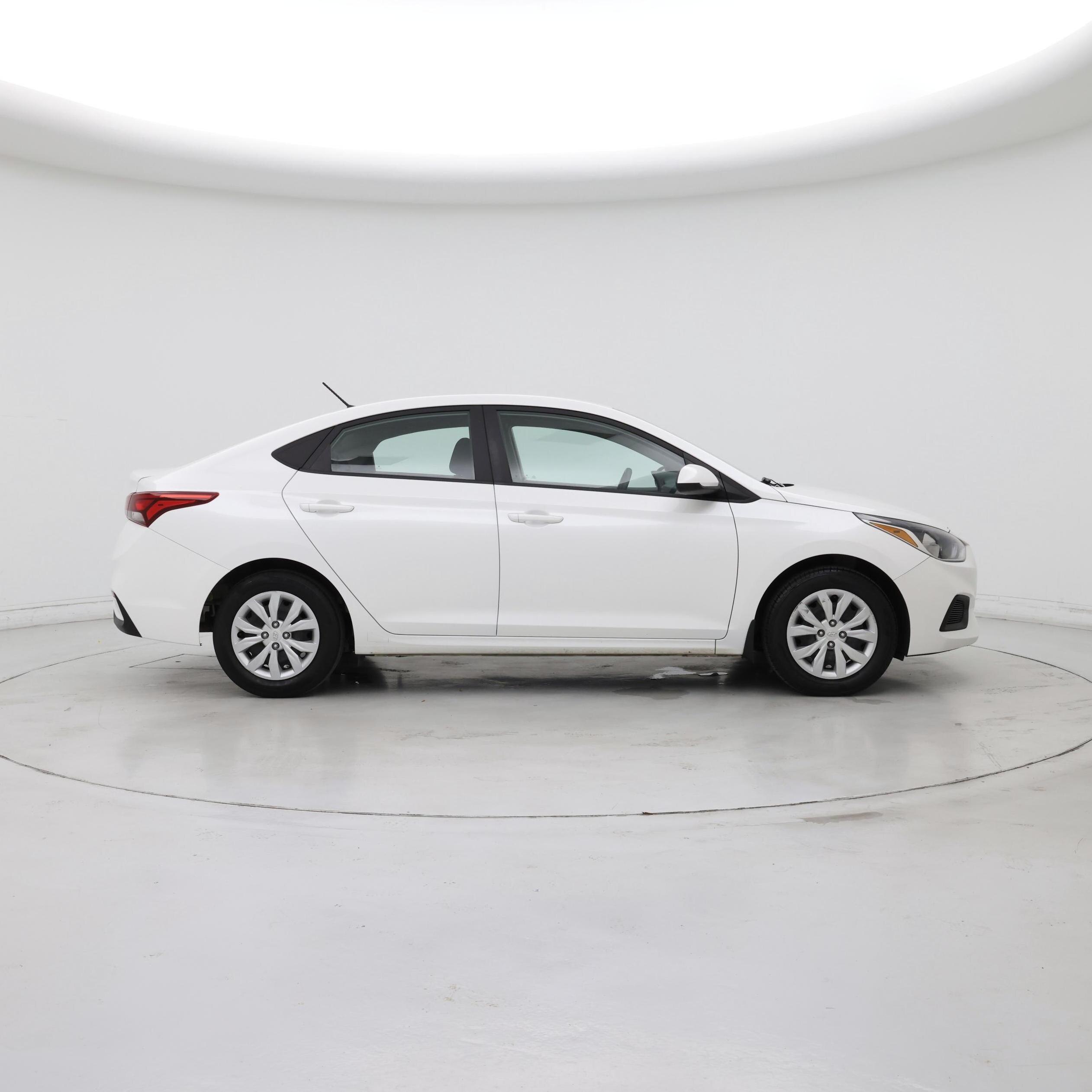 Thumbnail: 2022 Hyundai Accent - 7