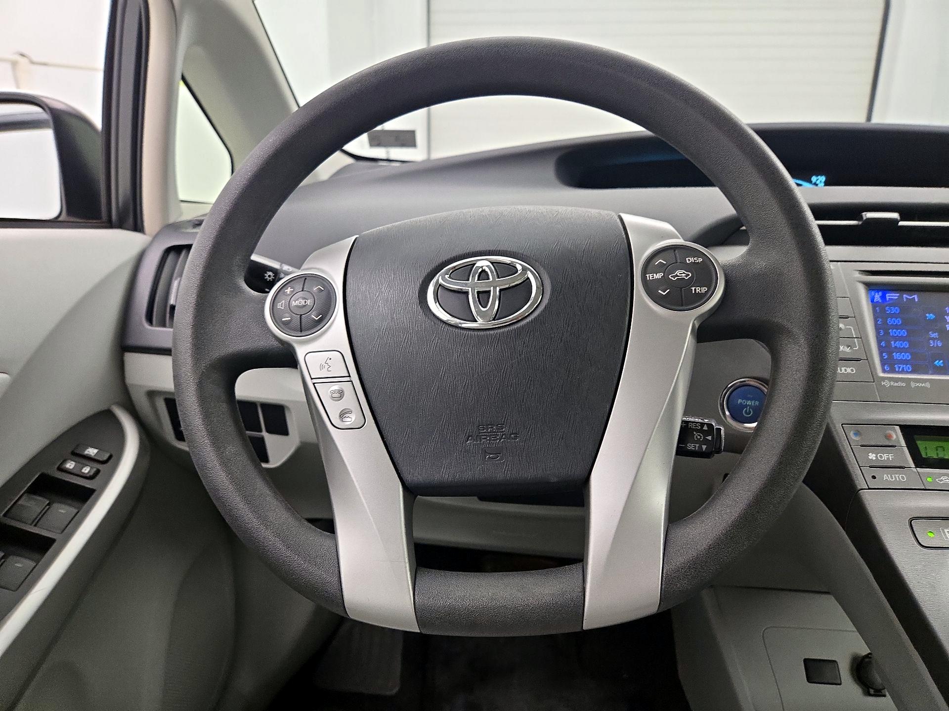 Thumbnail: 2014 Toyota Prius - 10