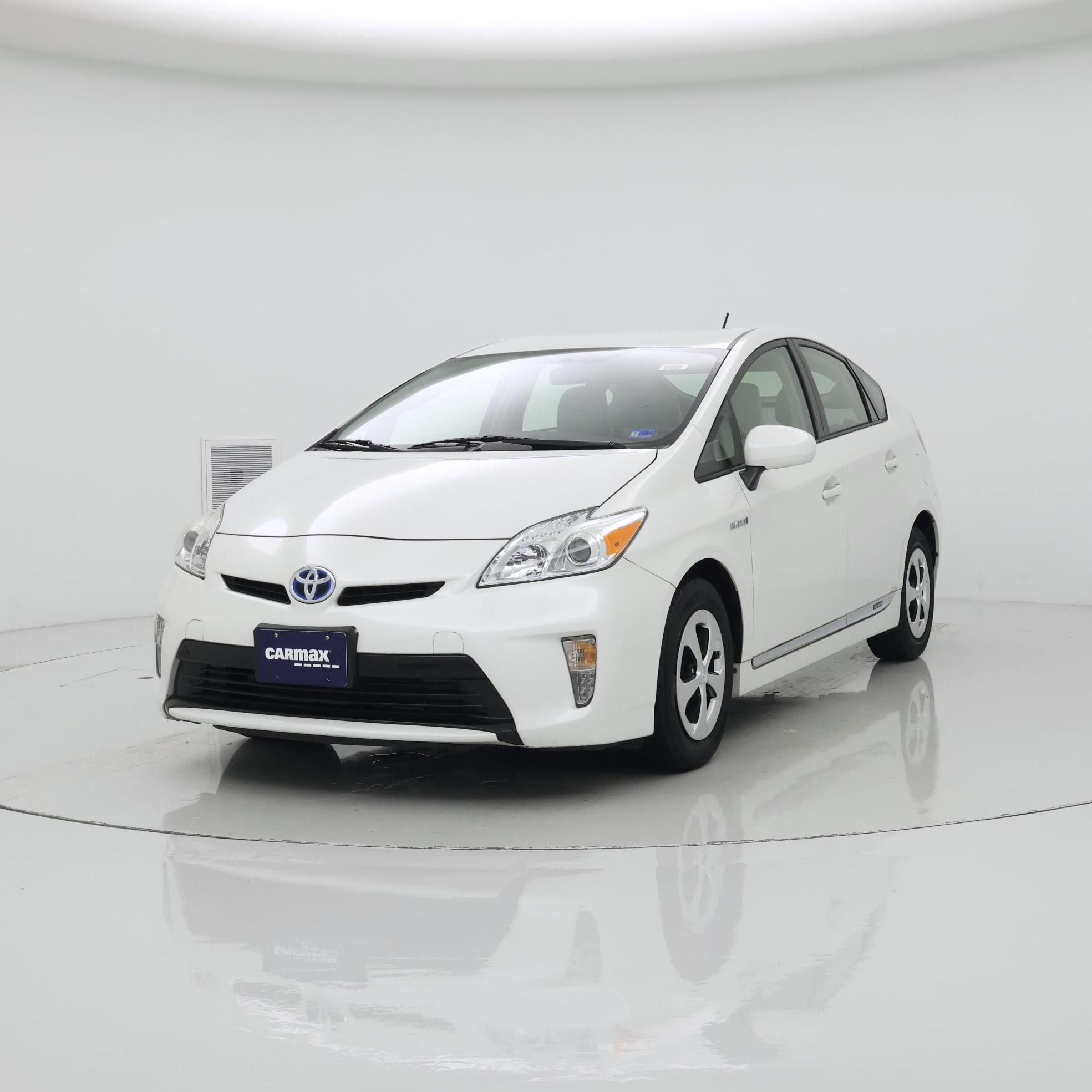 Thumbnail: 2014 Toyota Prius - 4
