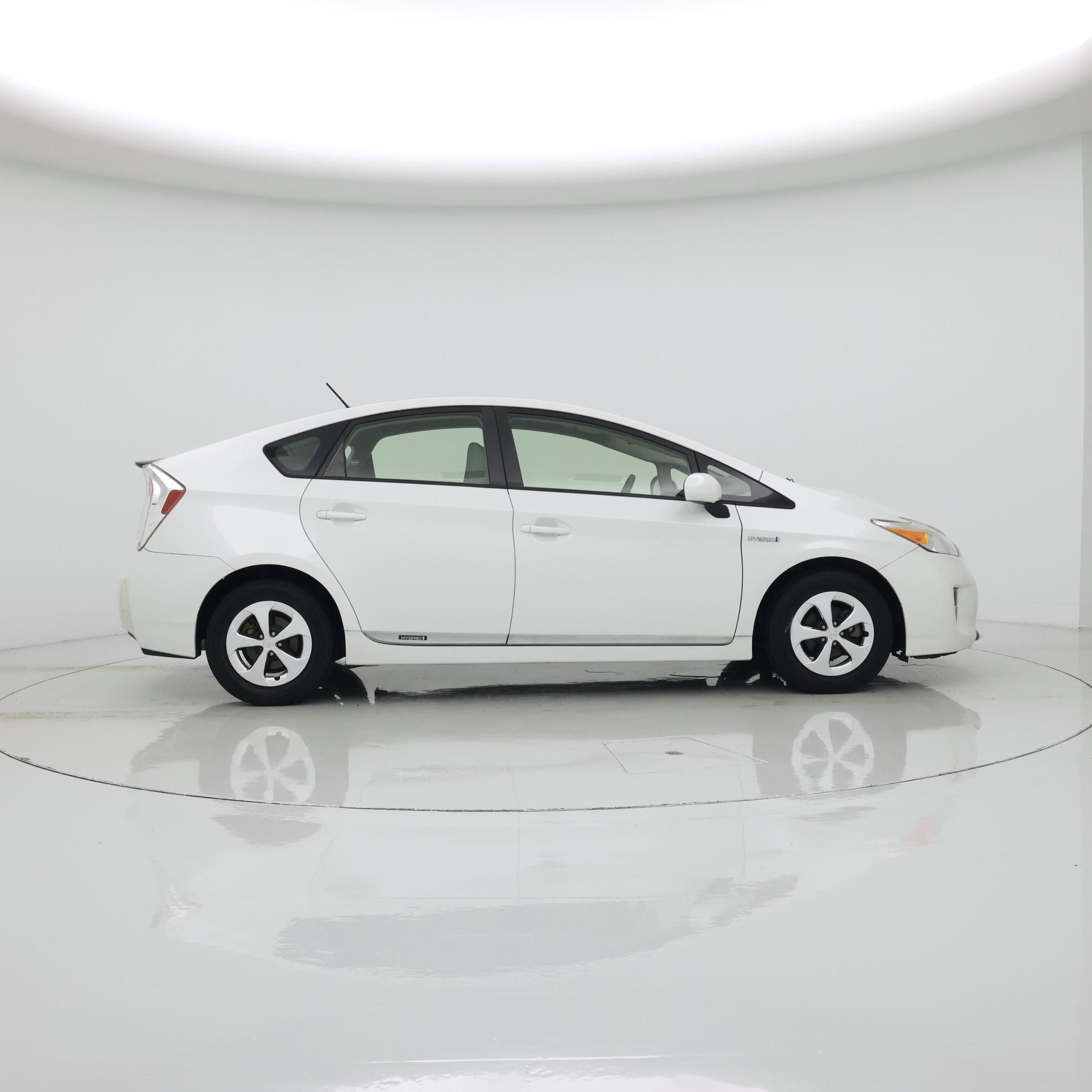 Thumbnail: 2014 Toyota Prius - 7