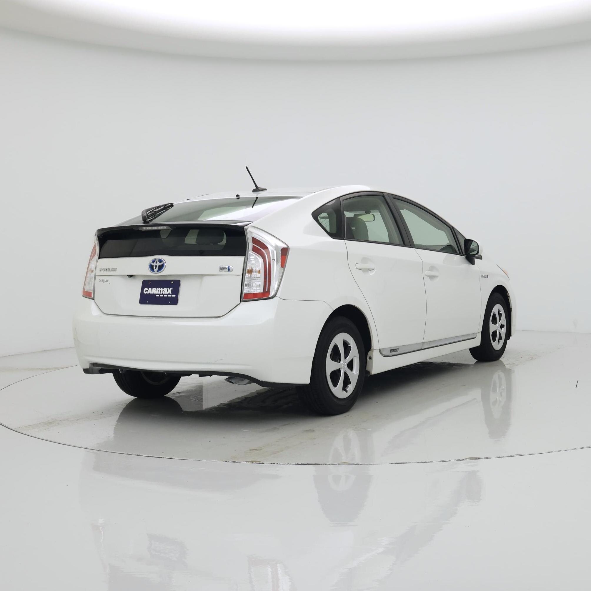 Thumbnail: 2014 Toyota Prius - 8