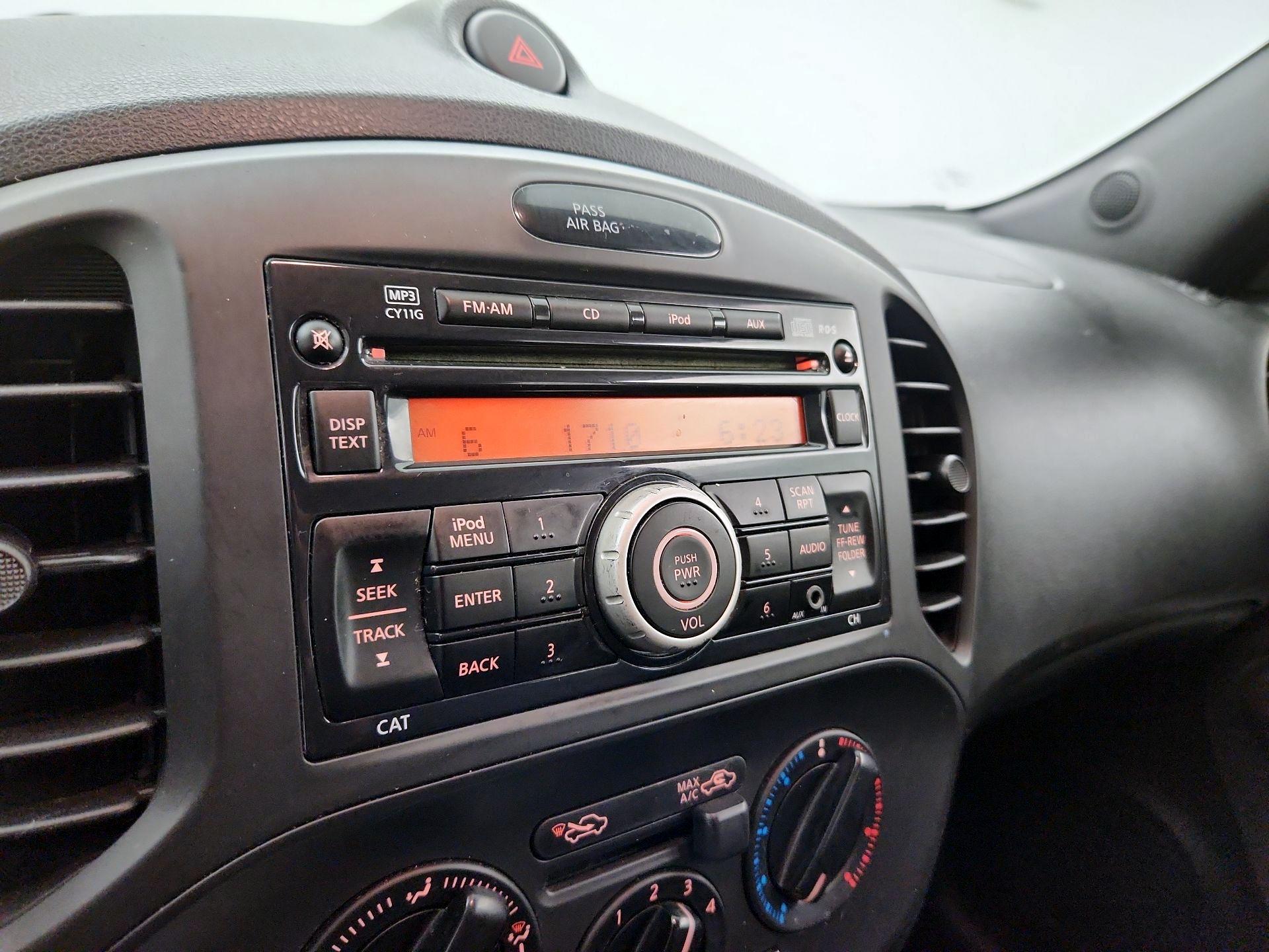 Thumbnail: 2014 Nissan Juke - 14