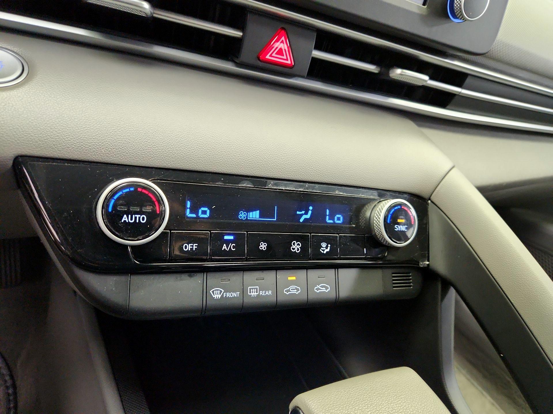 Thumbnail: 2021 Hyundai Elantra - 16