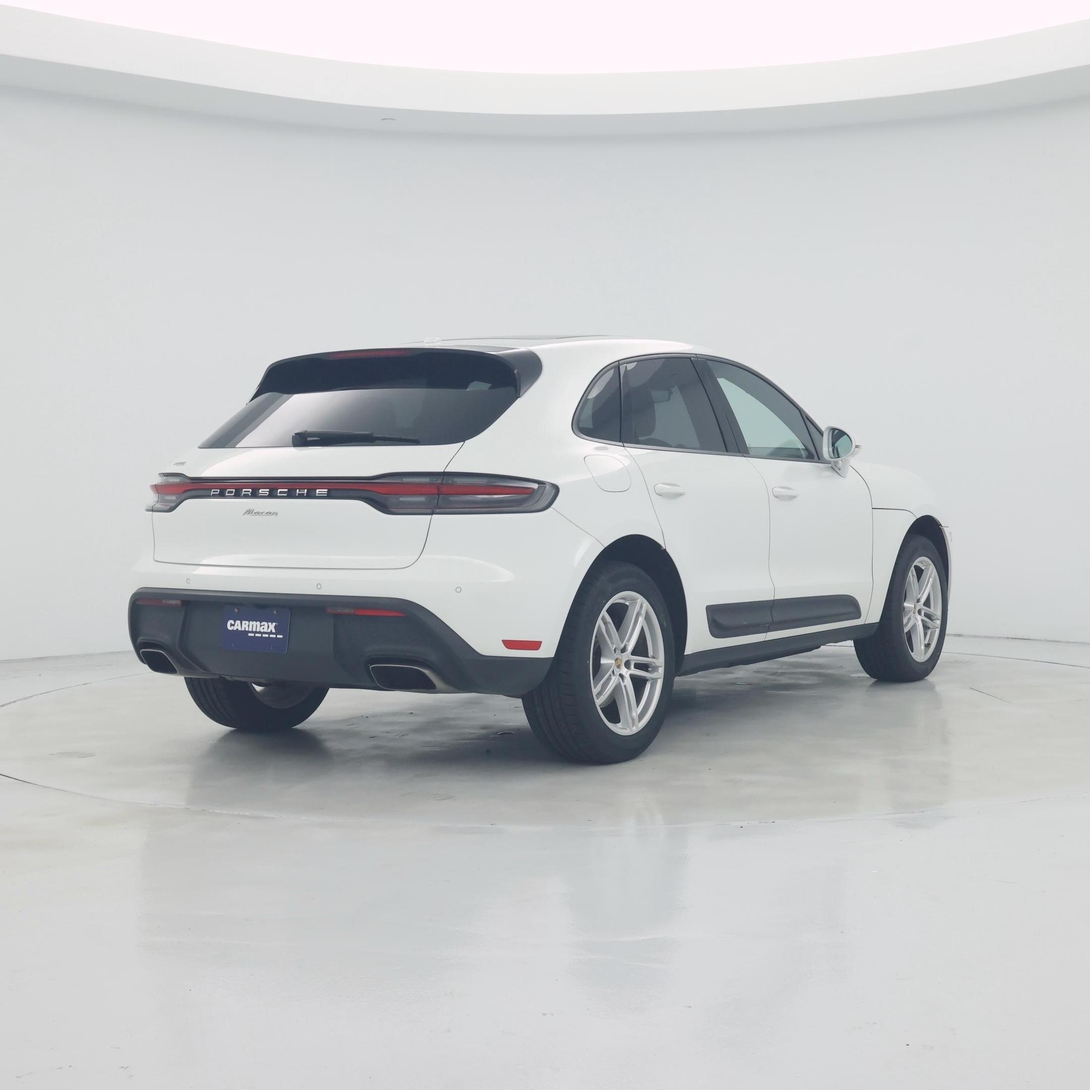 Thumbnail: 2024 Porsche Macan - 8