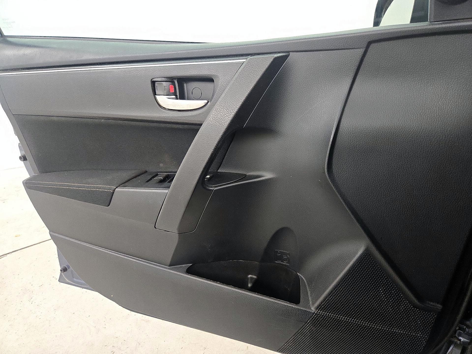 Thumbnail: 2019 Toyota Corolla - 12