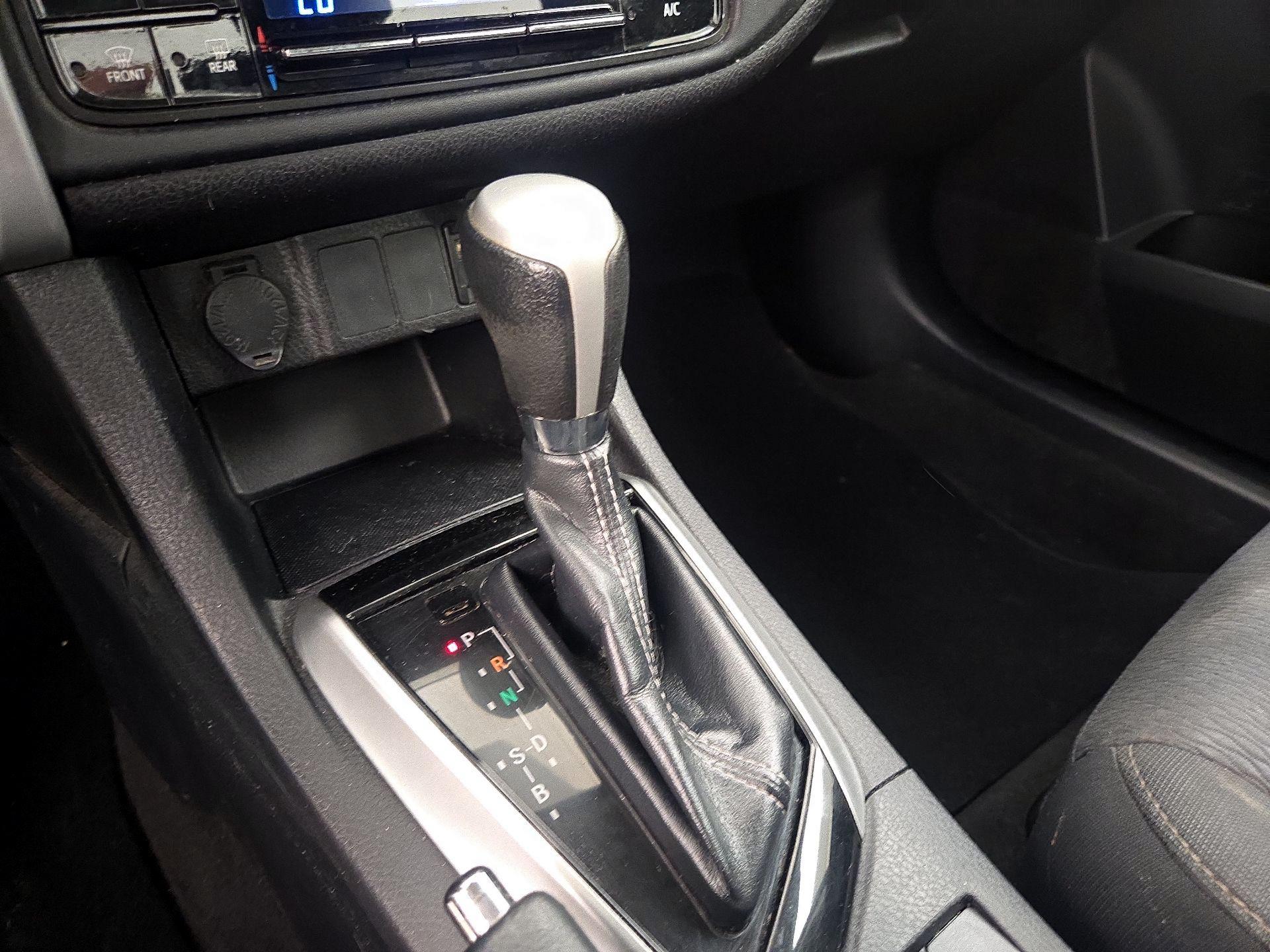 Thumbnail: 2019 Toyota Corolla - 17