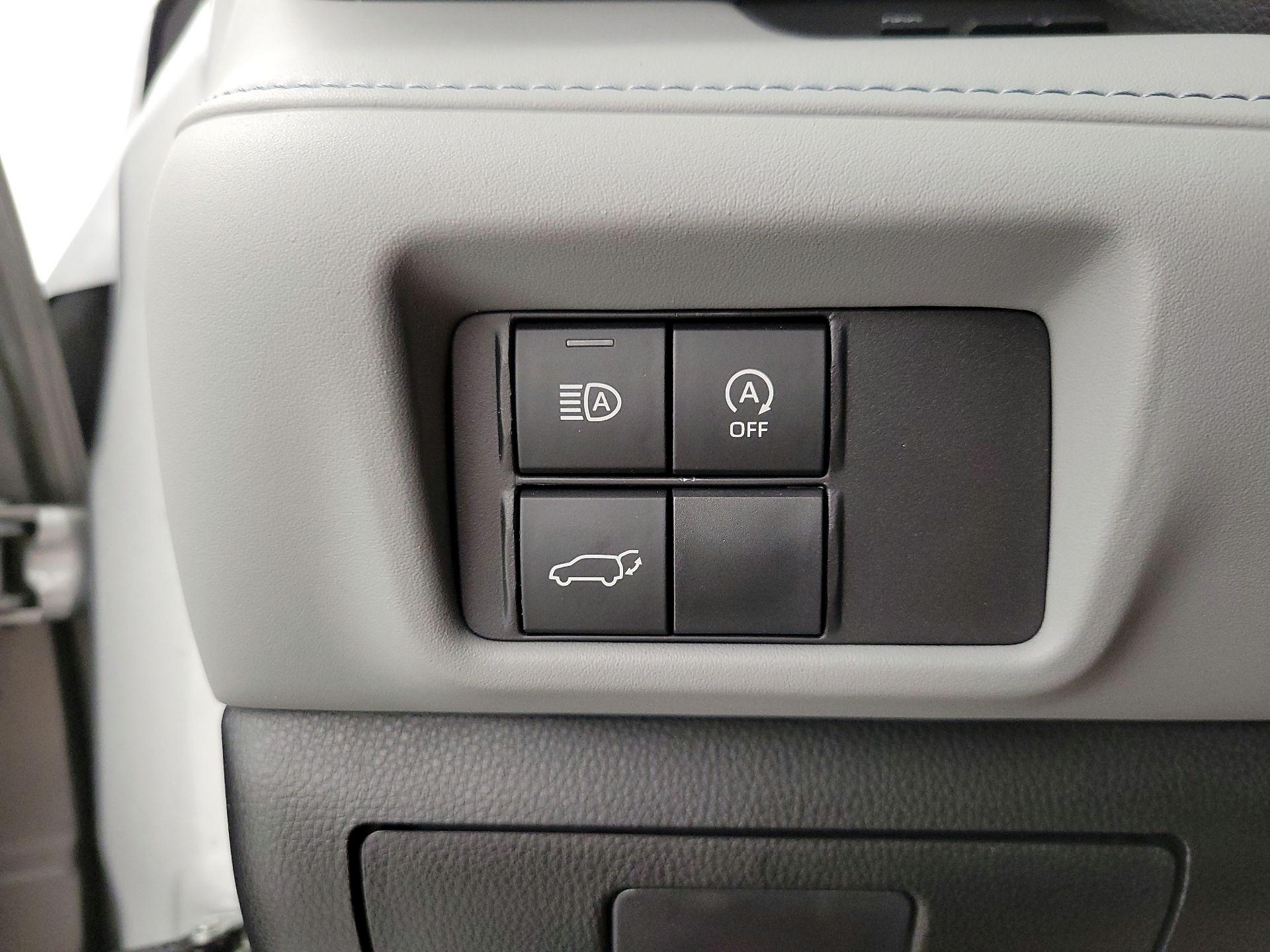 Thumbnail: 2024 Toyota Highlander - 13