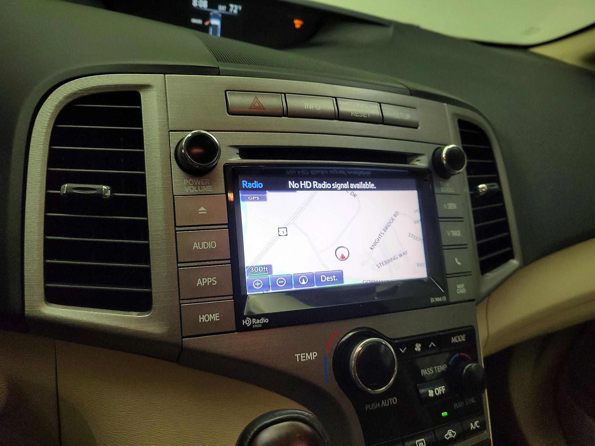 Thumbnail: 2015 Toyota Venza - 14