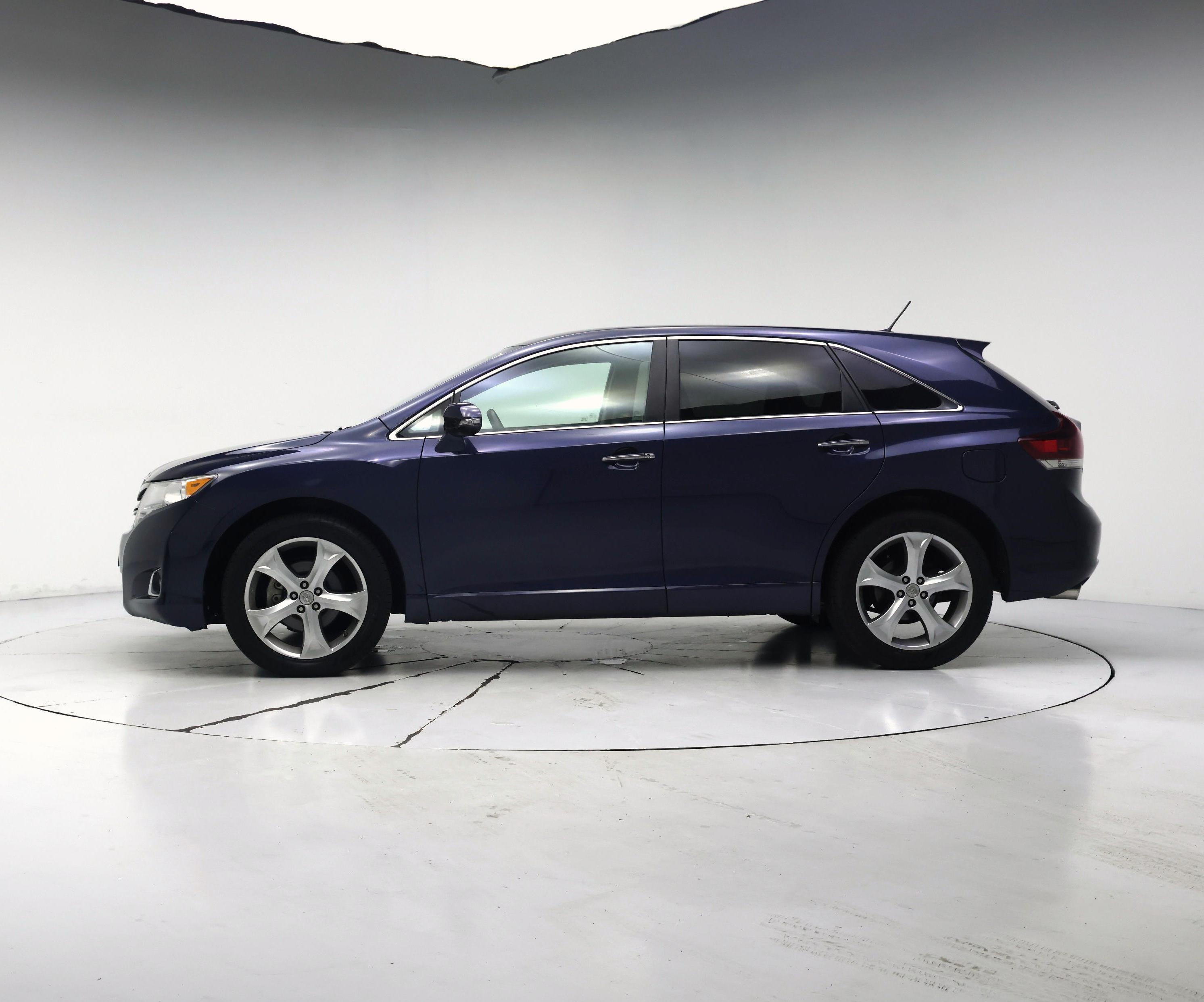 Thumbnail: 2015 Toyota Venza - 3