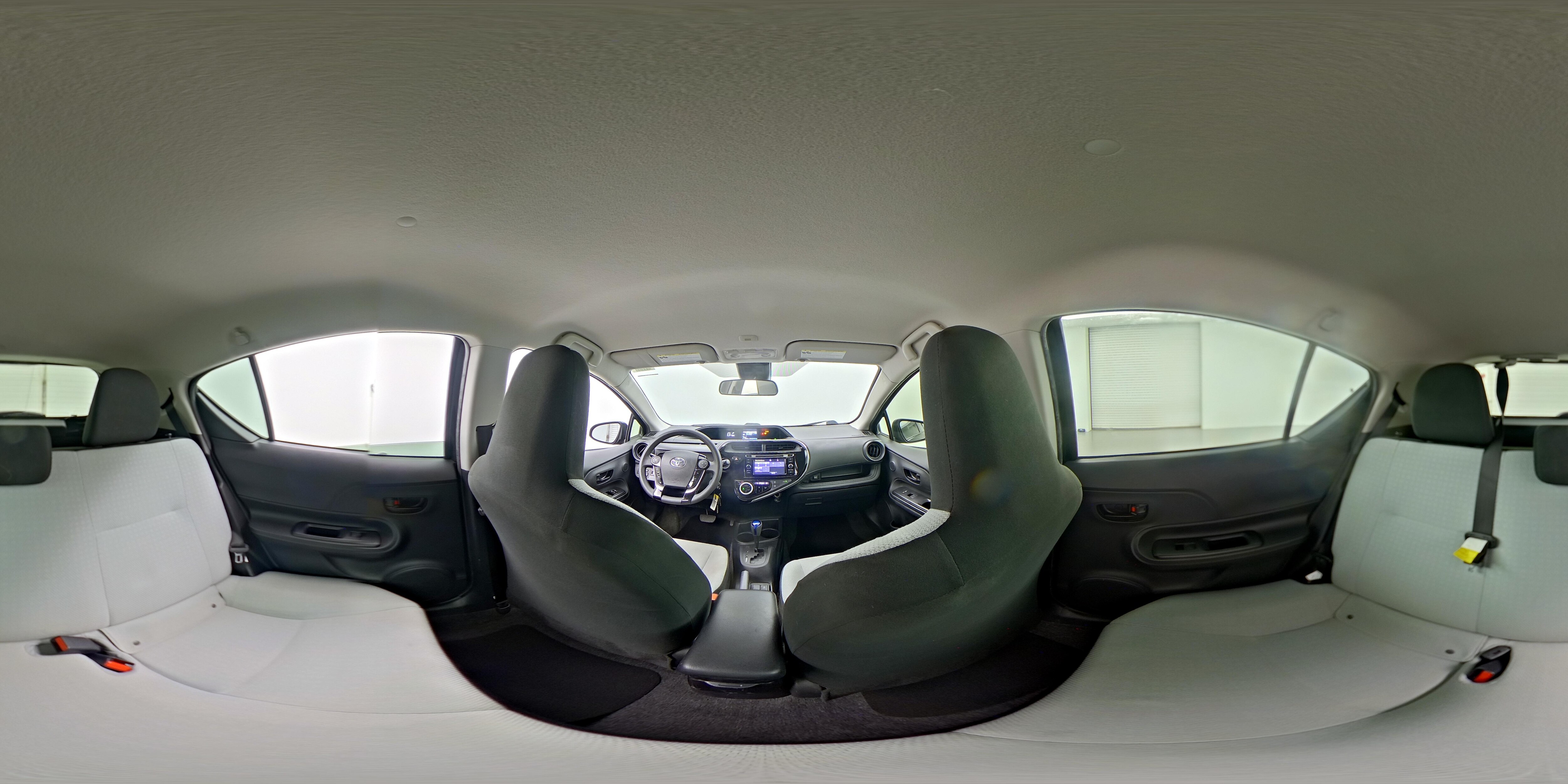2018 Toyota Prius c One - Photo 24