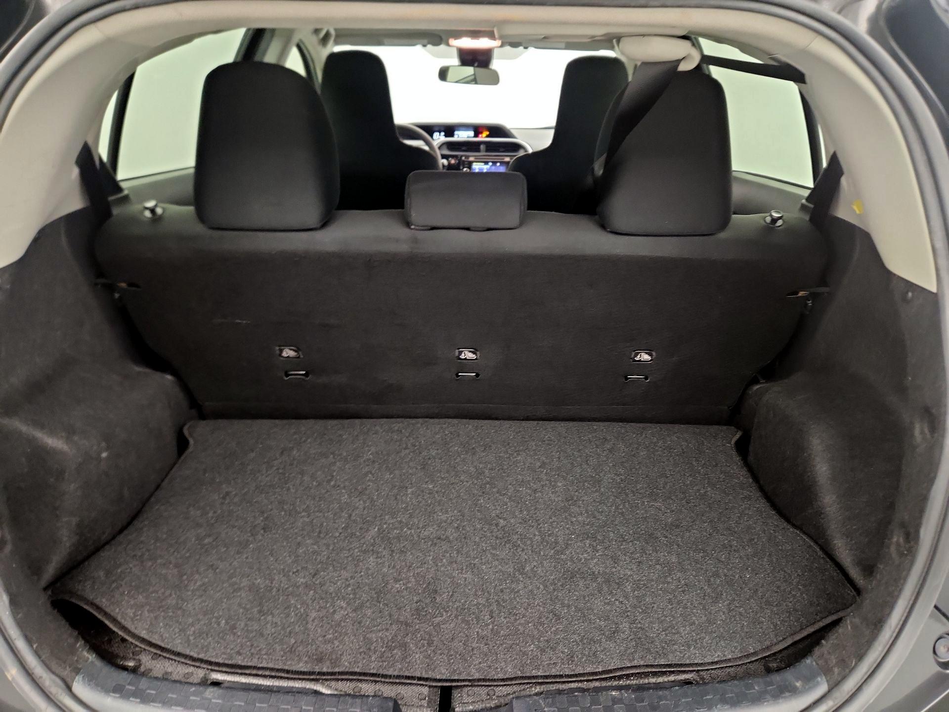 Thumbnail: 2018 Toyota Prius c - 19