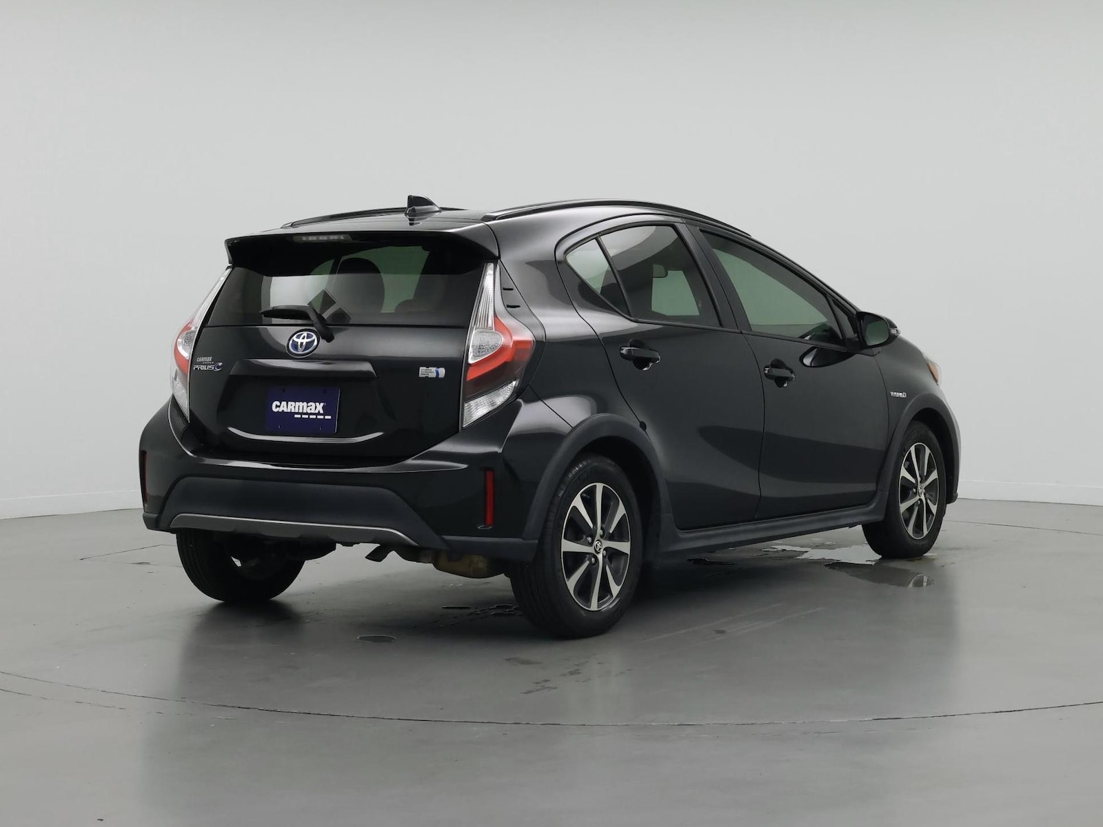 2018 Toyota Prius c One - Photo 9