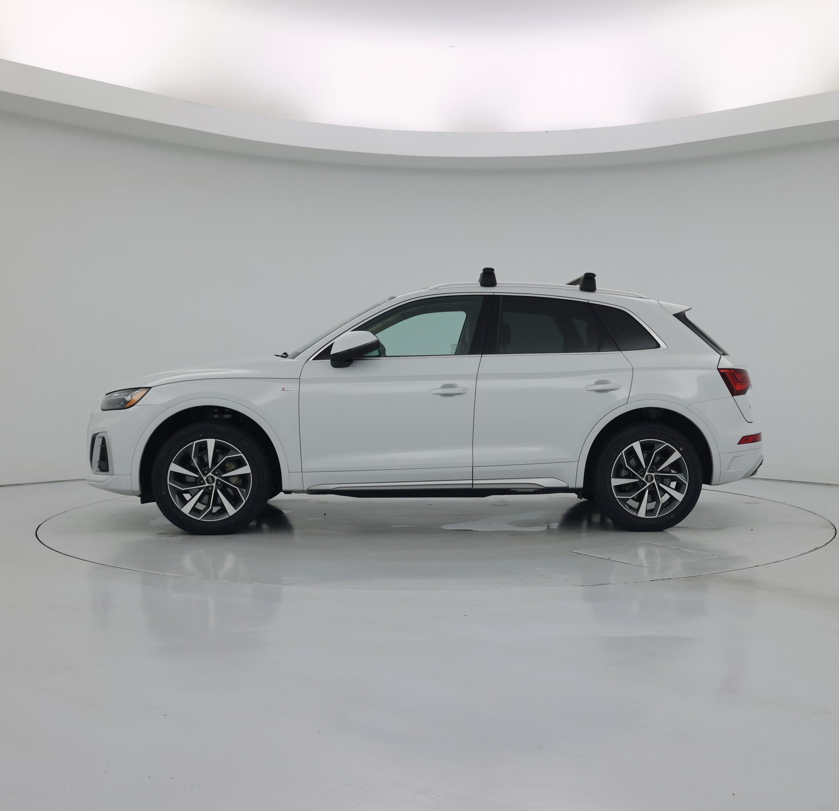 Thumbnail: 2023 Audi Q5 - 3