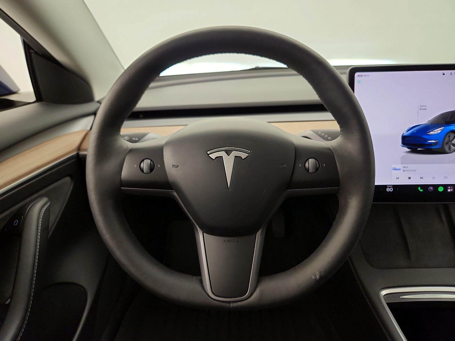 Thumbnail: 2023 Tesla Model 3 - 10