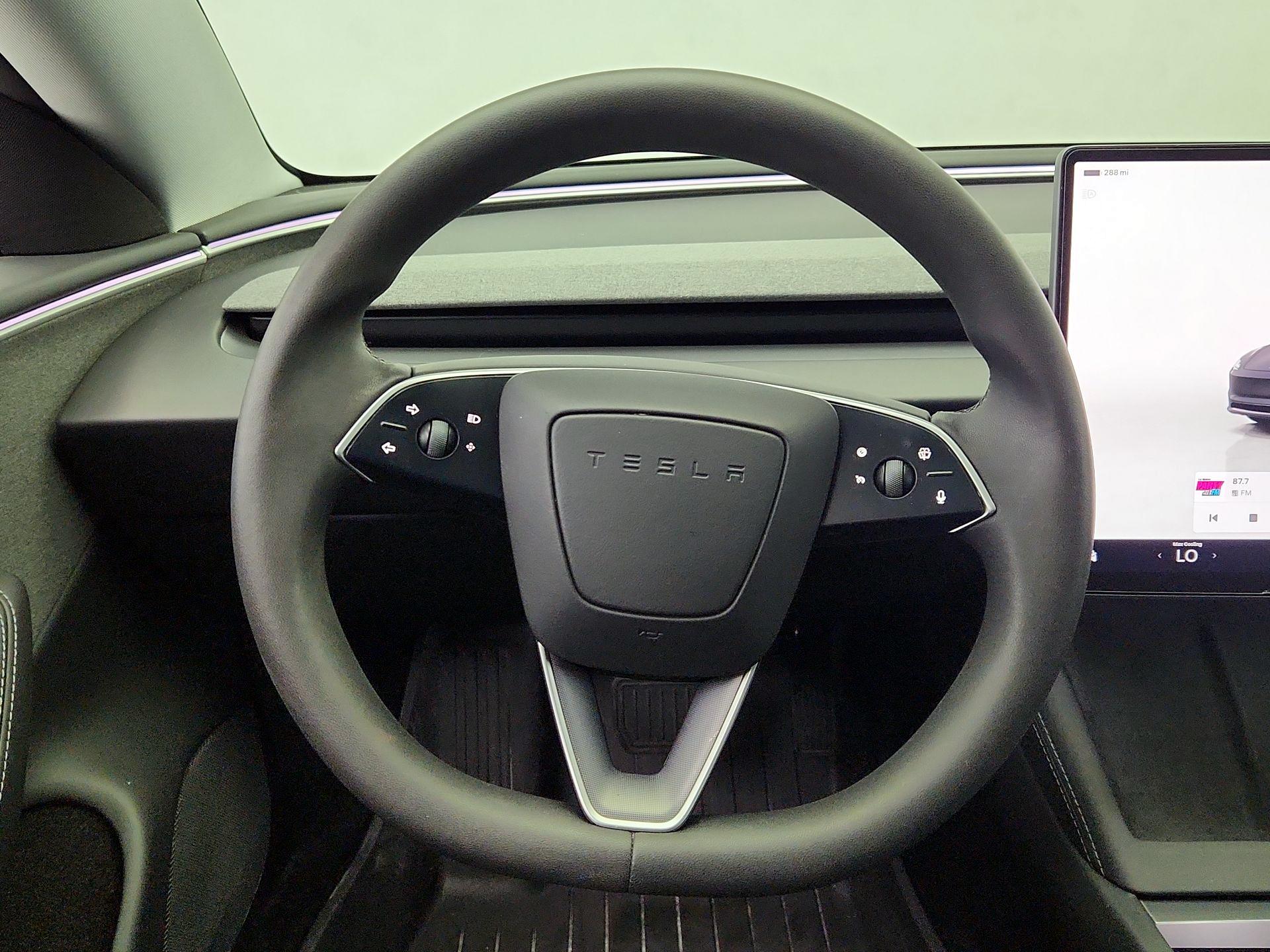 Thumbnail: 2025 Tesla Model 3 - 10