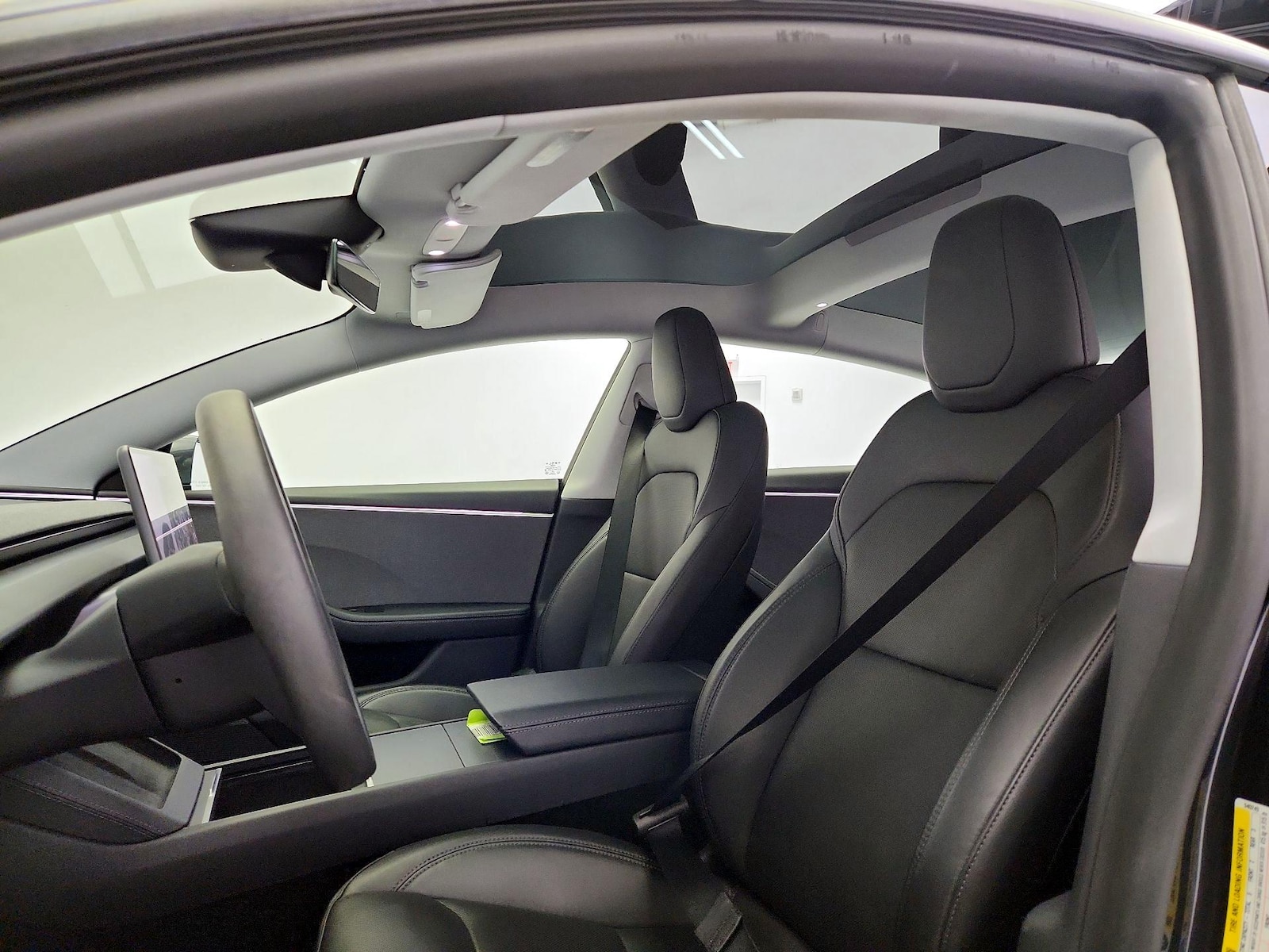 2025 Tesla Model 3 Long Range - Photo 20