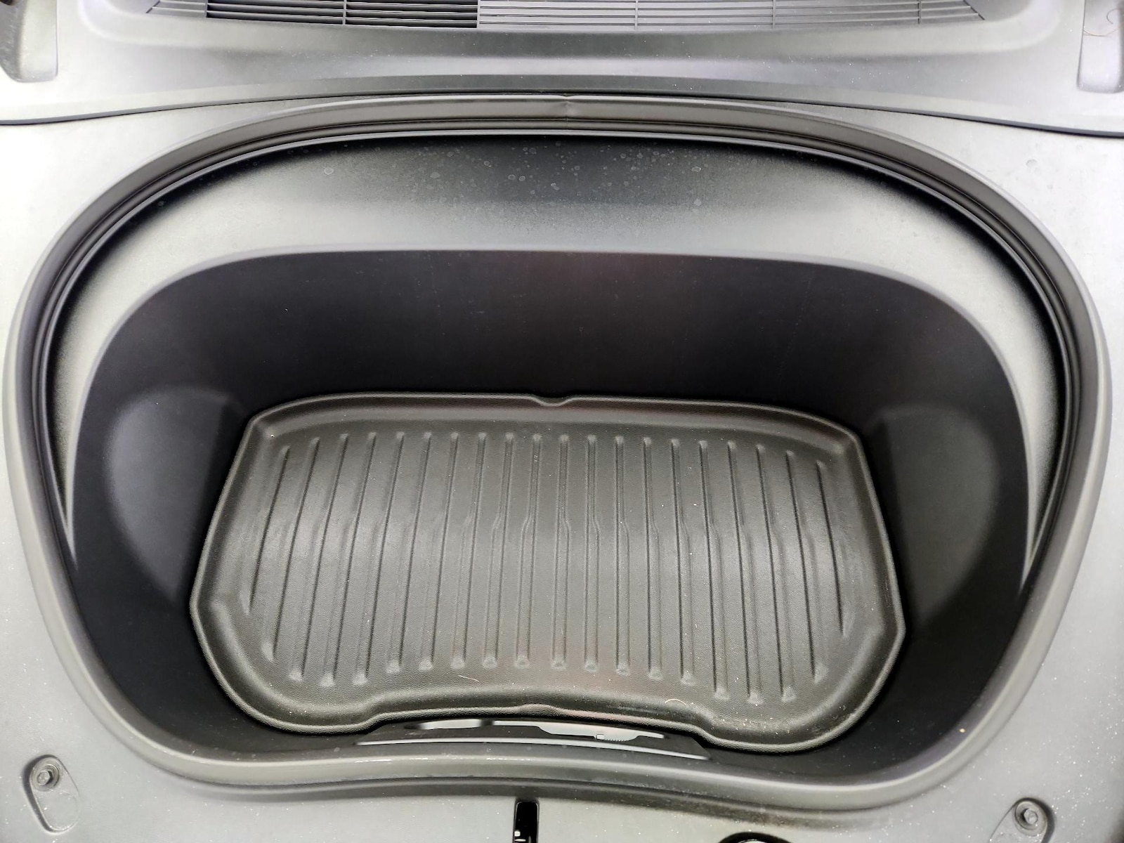2025 Tesla Model 3 Long Range - Photo 23