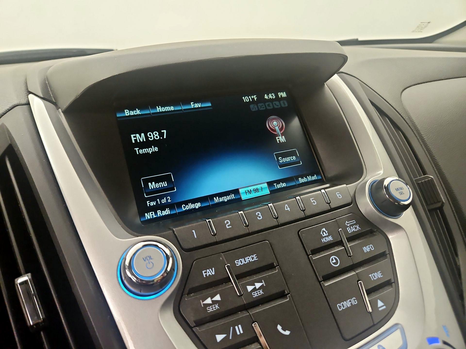 Thumbnail: 2015 Chevrolet Equinox - 14