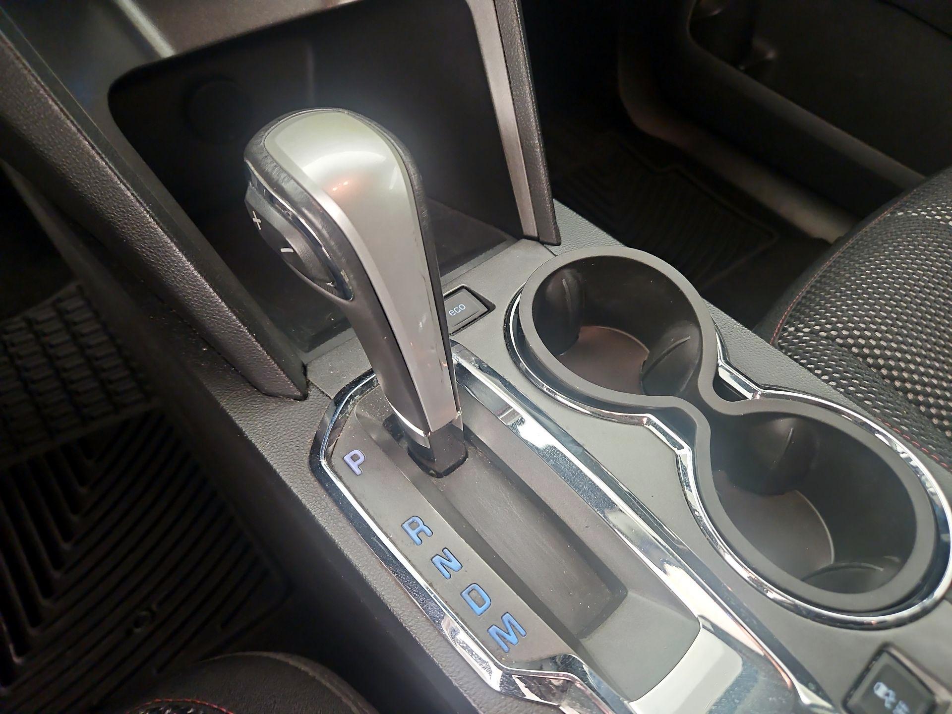 Thumbnail: 2015 Chevrolet Equinox - 16