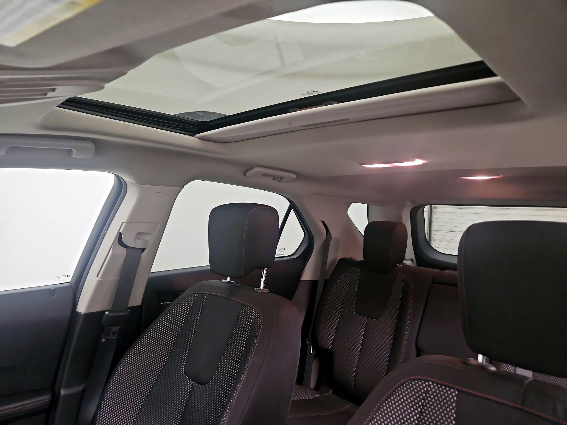 Thumbnail: 2015 Chevrolet Equinox - 17