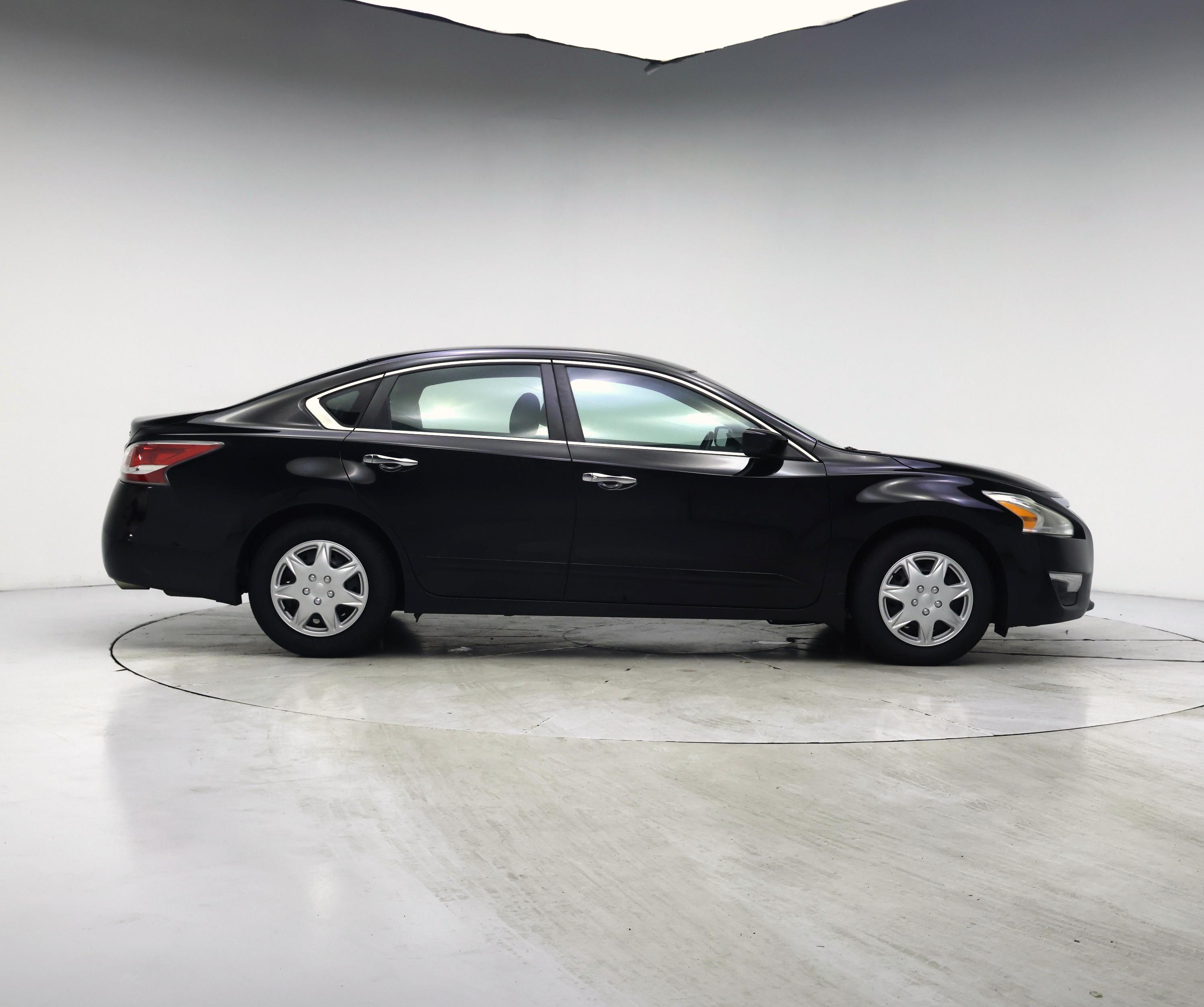 Thumbnail: 2015 Nissan Altima - 7