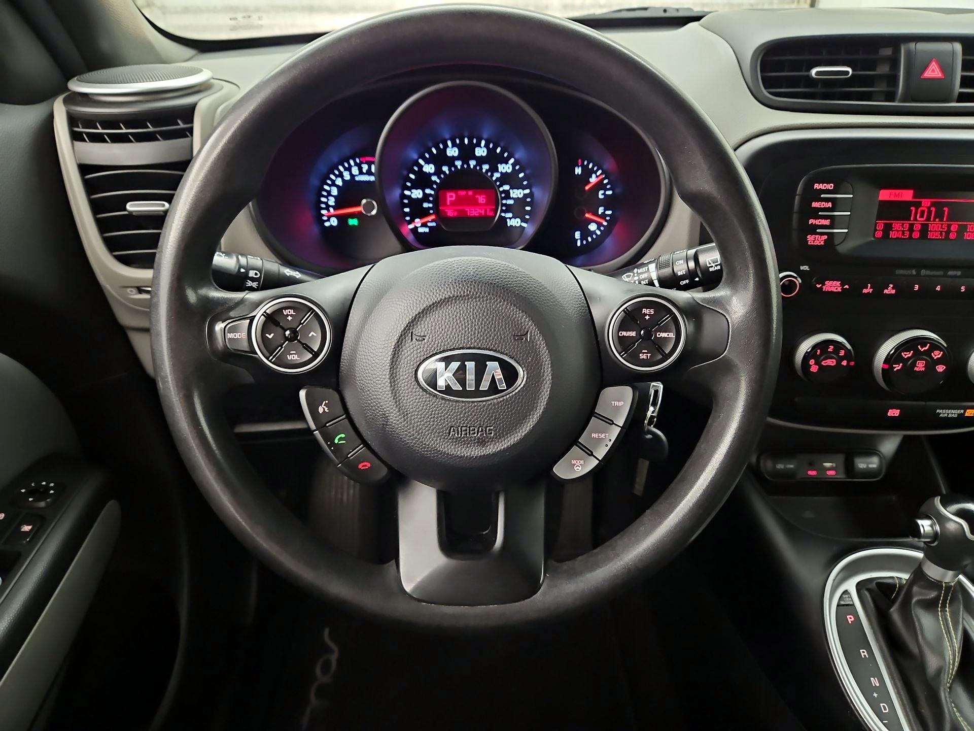 Thumbnail: 2015 Kia Soul - 10