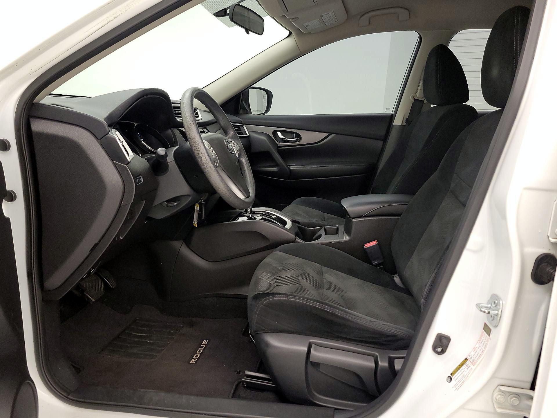Thumbnail: 2015 Nissan Rogue - 11