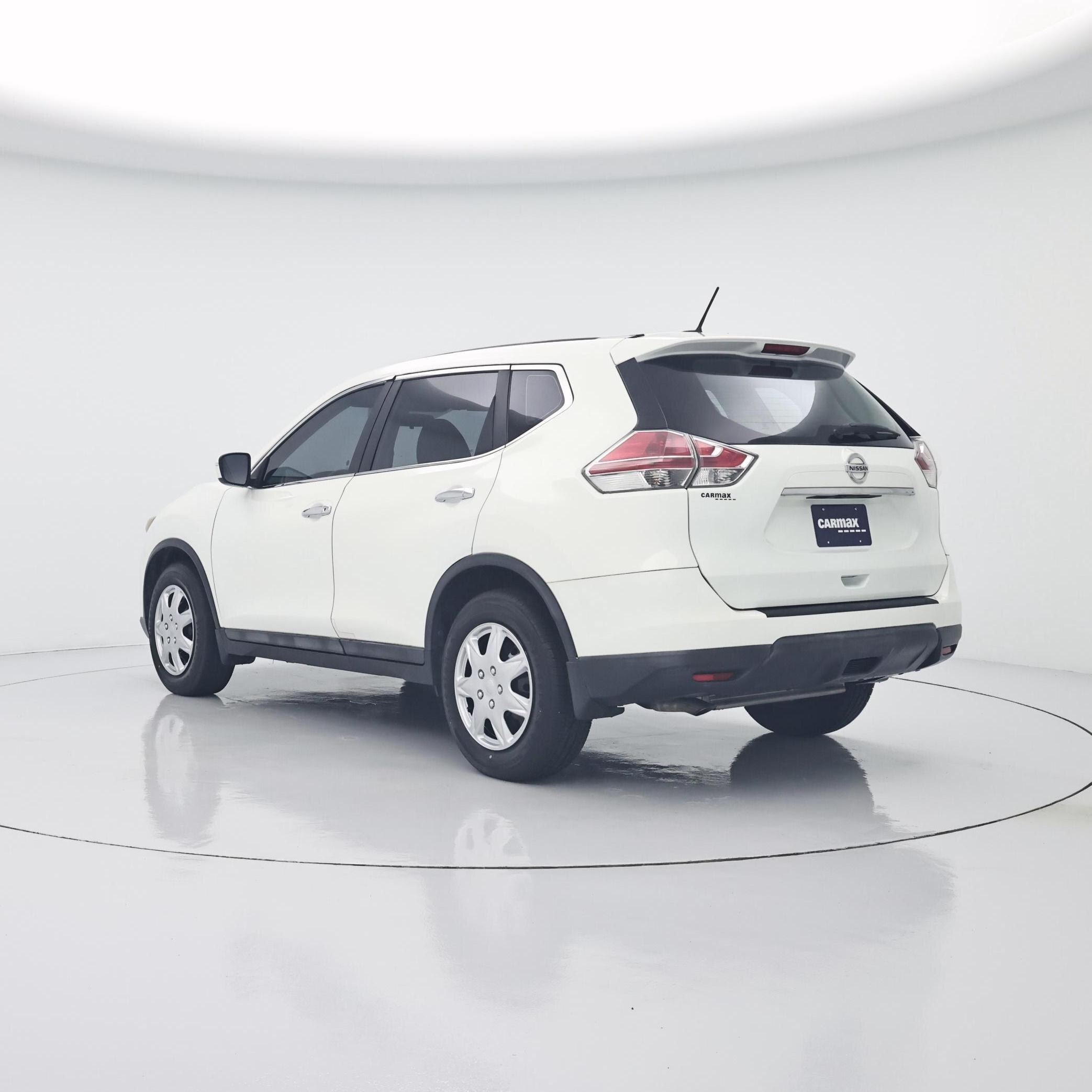 Thumbnail: 2015 Nissan Rogue - 2